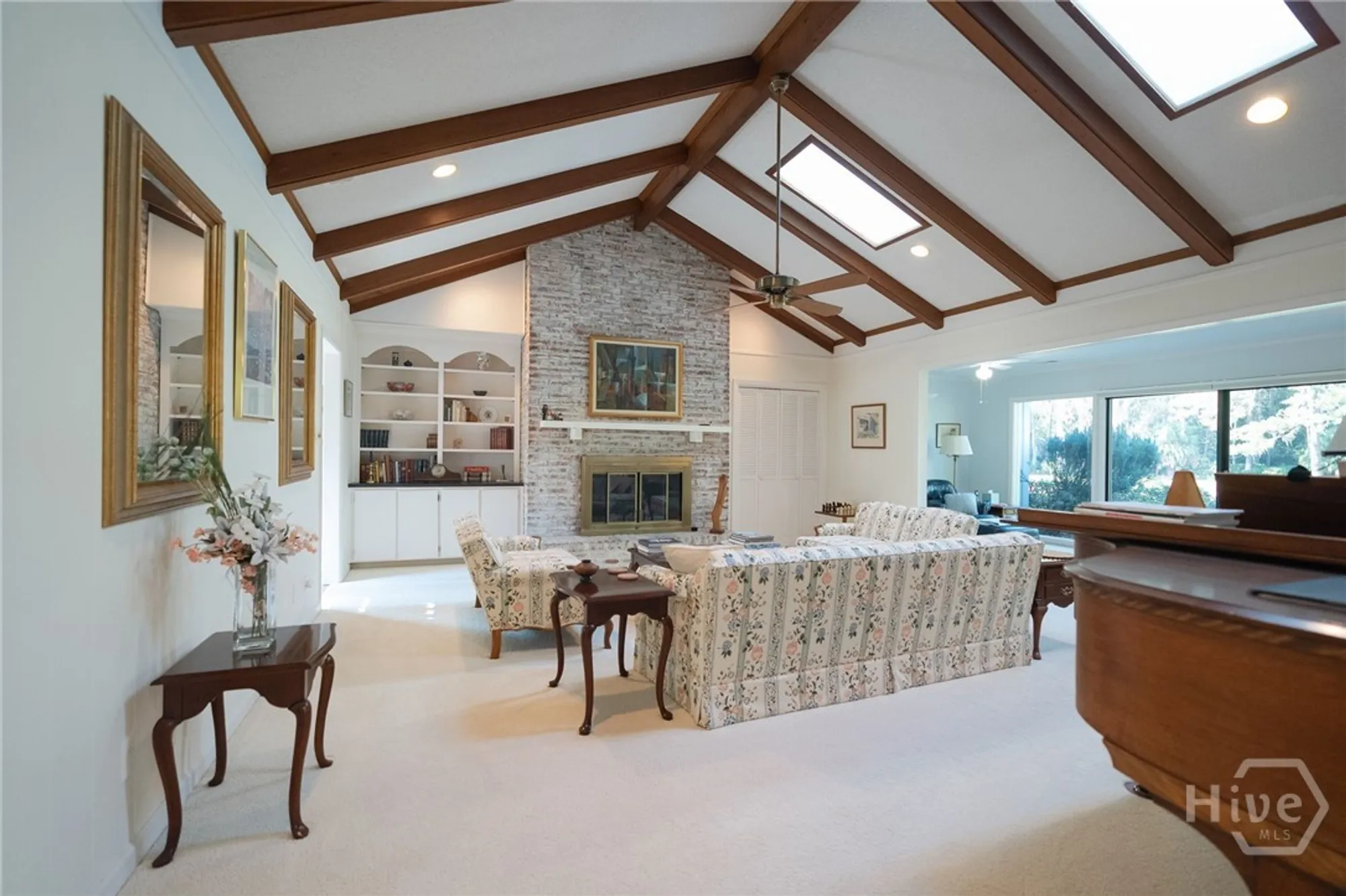 Property Slideshow image 9 of 28 | 11 middleton rd, Savannah, GA, 31411