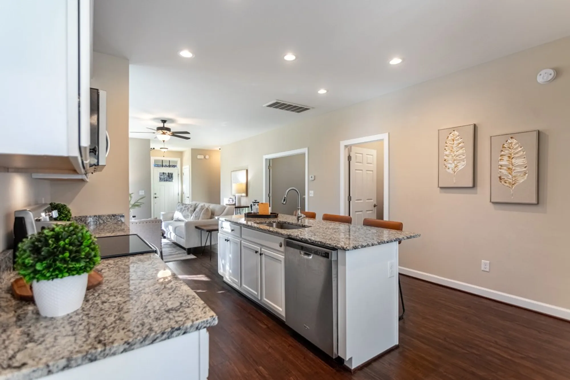 Property Slideshow image 13 of 40 | 200 durham st, Smithfield, VA, 23430