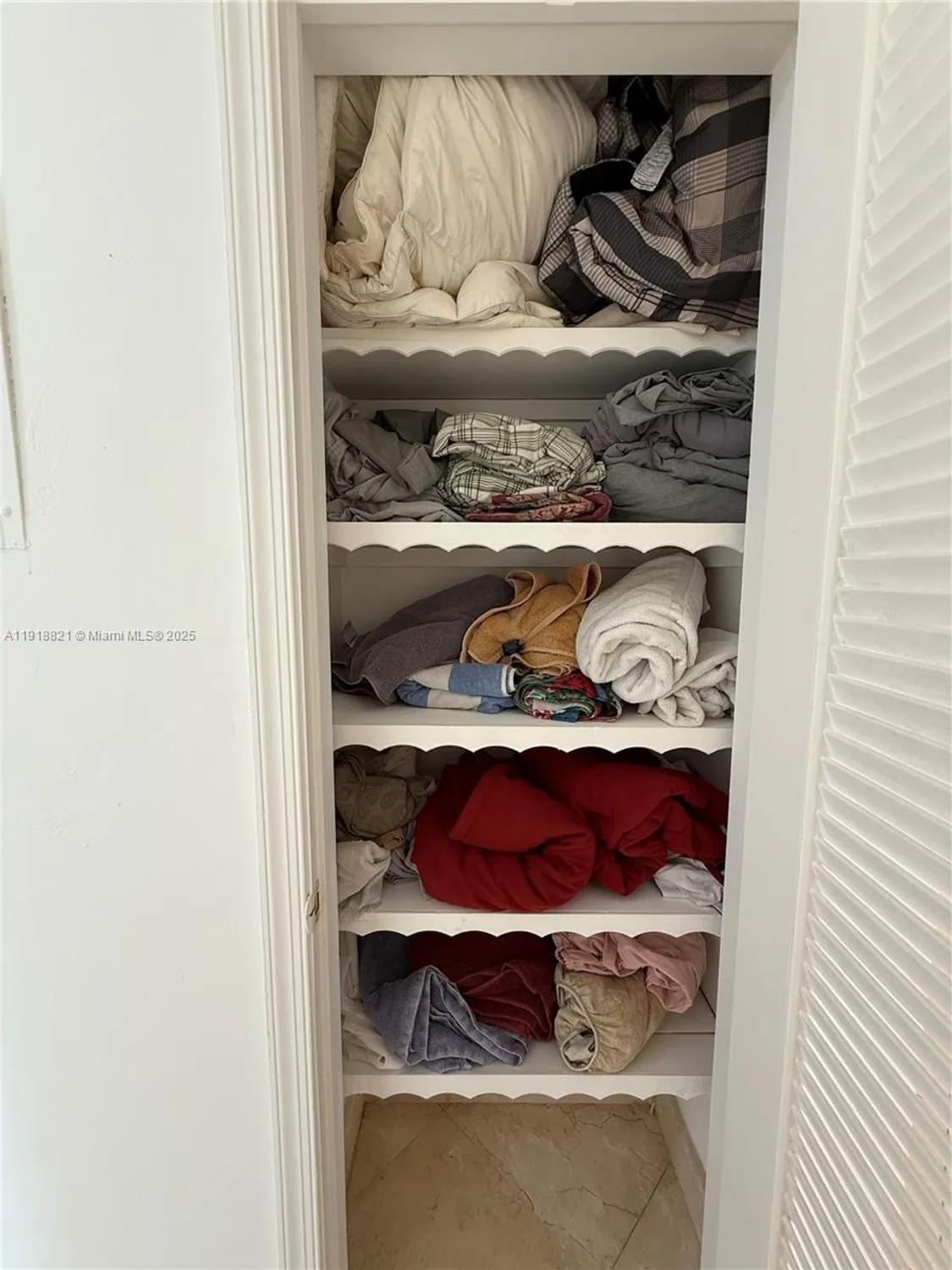 Property Slideshow image 18 of 32 | 300 nw 42nd st, Boca Raton, FL, 33431