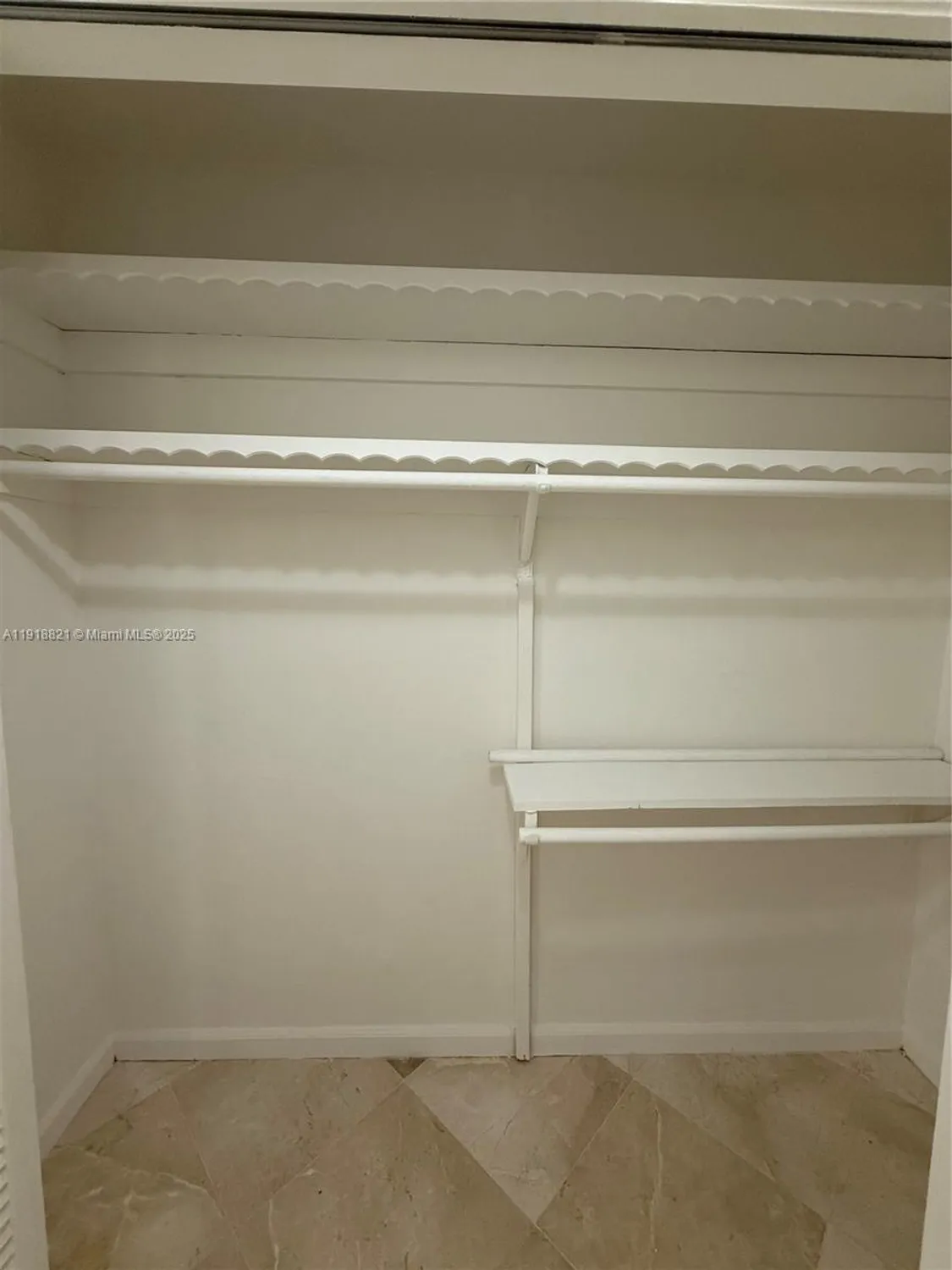 Property Slideshow image 32 of 32 | 300 nw 42nd st, Boca Raton, FL, 33431