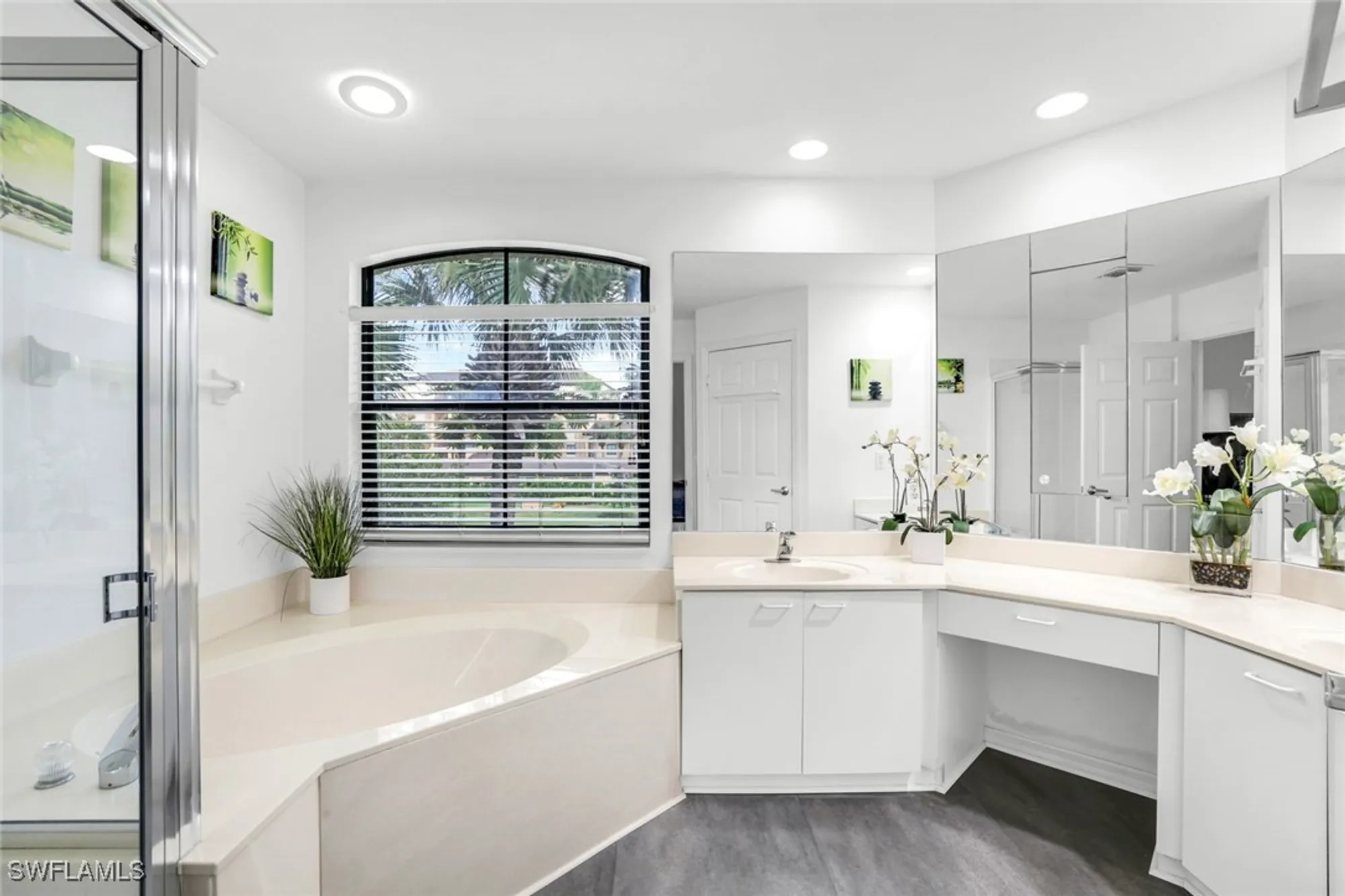 Property Slideshow image 16 of 31 | 178 vintage cir # m202, Naples, FL, 34119