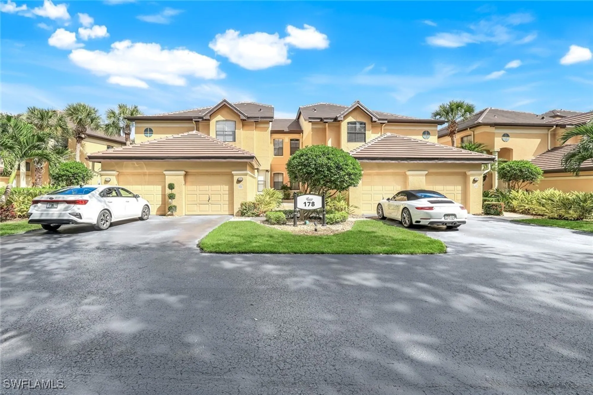 Property Slideshow image 24 of 31 | 178 vintage cir # m202, Naples, FL, 34119