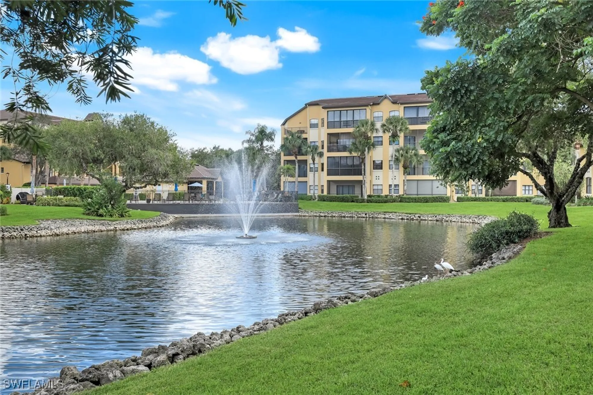 Property Slideshow image 25 of 31 | 178 vintage cir # m202, Naples, FL, 34119