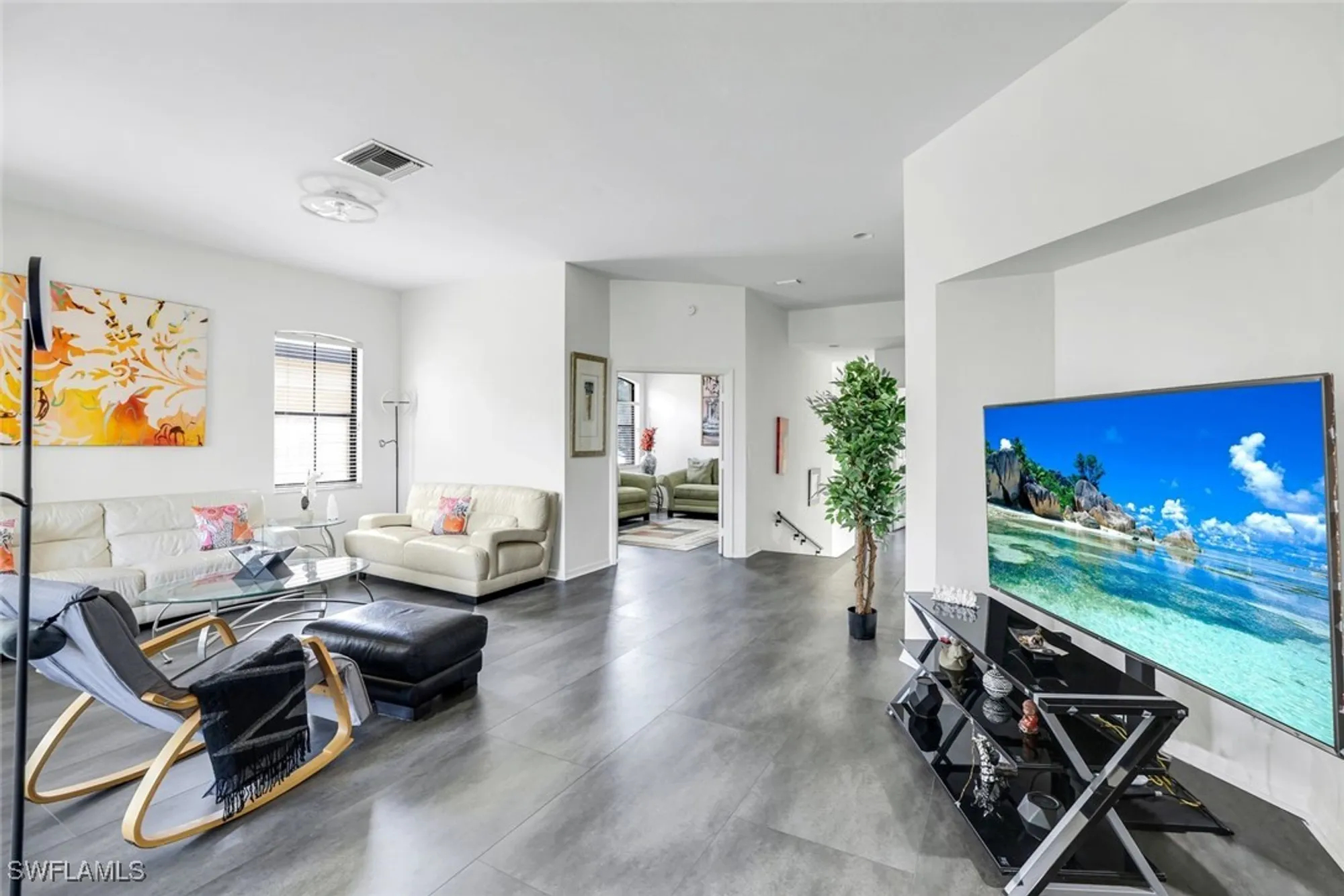 Property Slideshow image 5 of 31 | 178 vintage cir # m202, Naples, FL, 34119