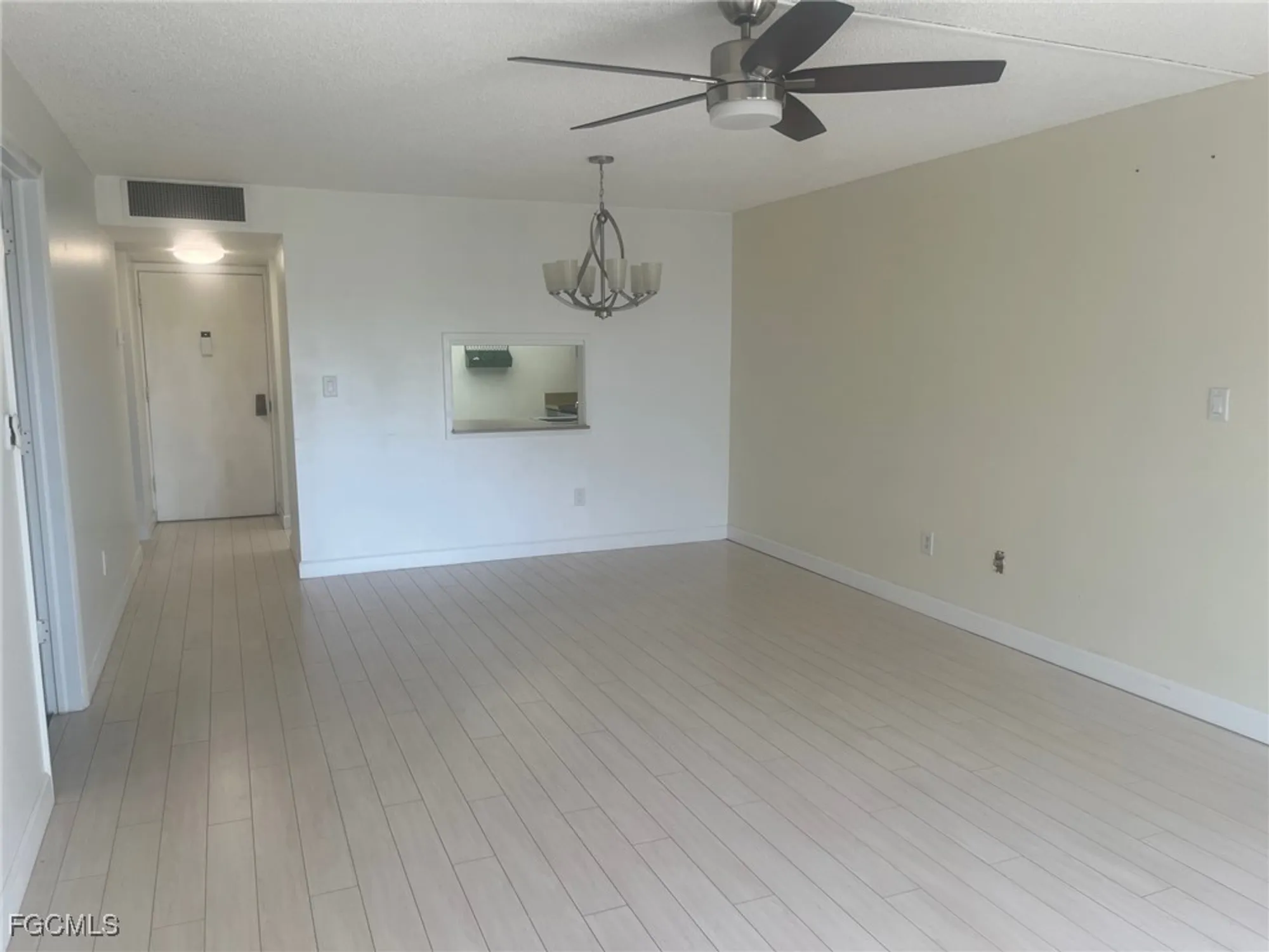 Property Slideshow image 12 of 42 | 1740 pine valley dr apt 205, Fort Myers, FL, 33907