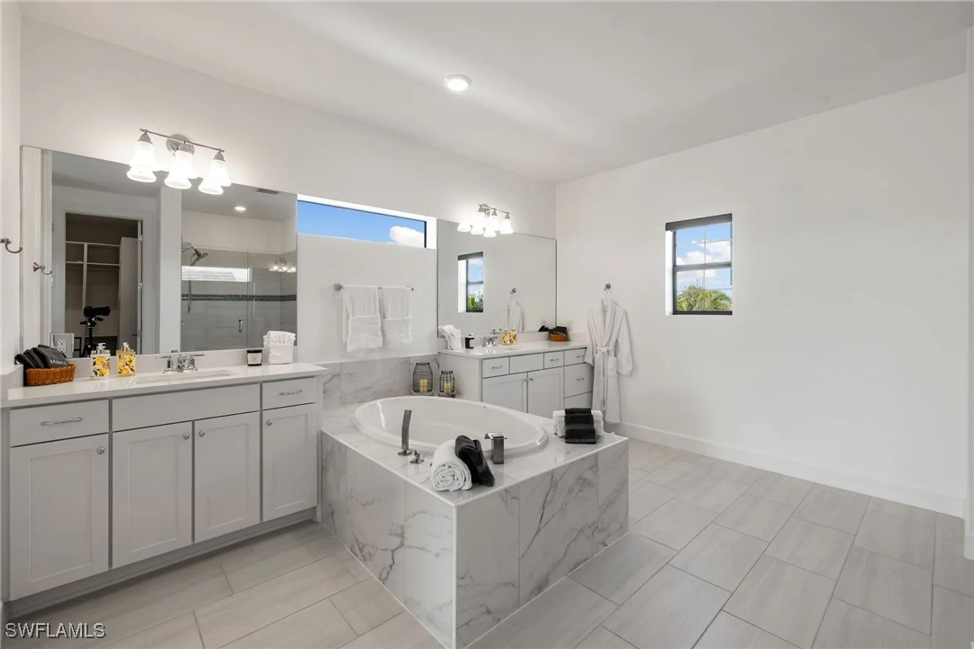 Property Slideshow image 24 of 49 | 19824 beverly park rd, Estero, FL, 33928