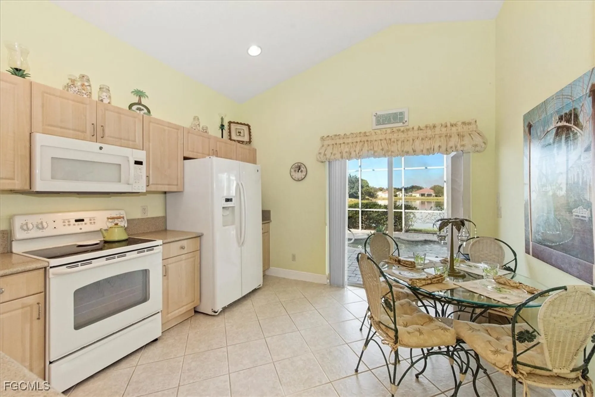 Property Slideshow image 14 of 45 | 2306 summersweet dr, Alva, FL, 33920