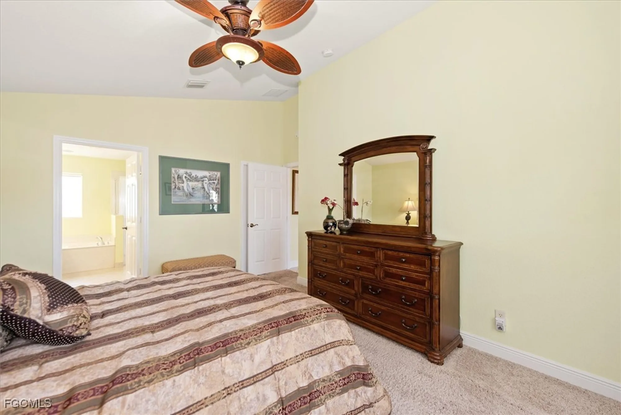 Property Slideshow image 17 of 45 | 2306 summersweet dr, Alva, FL, 33920