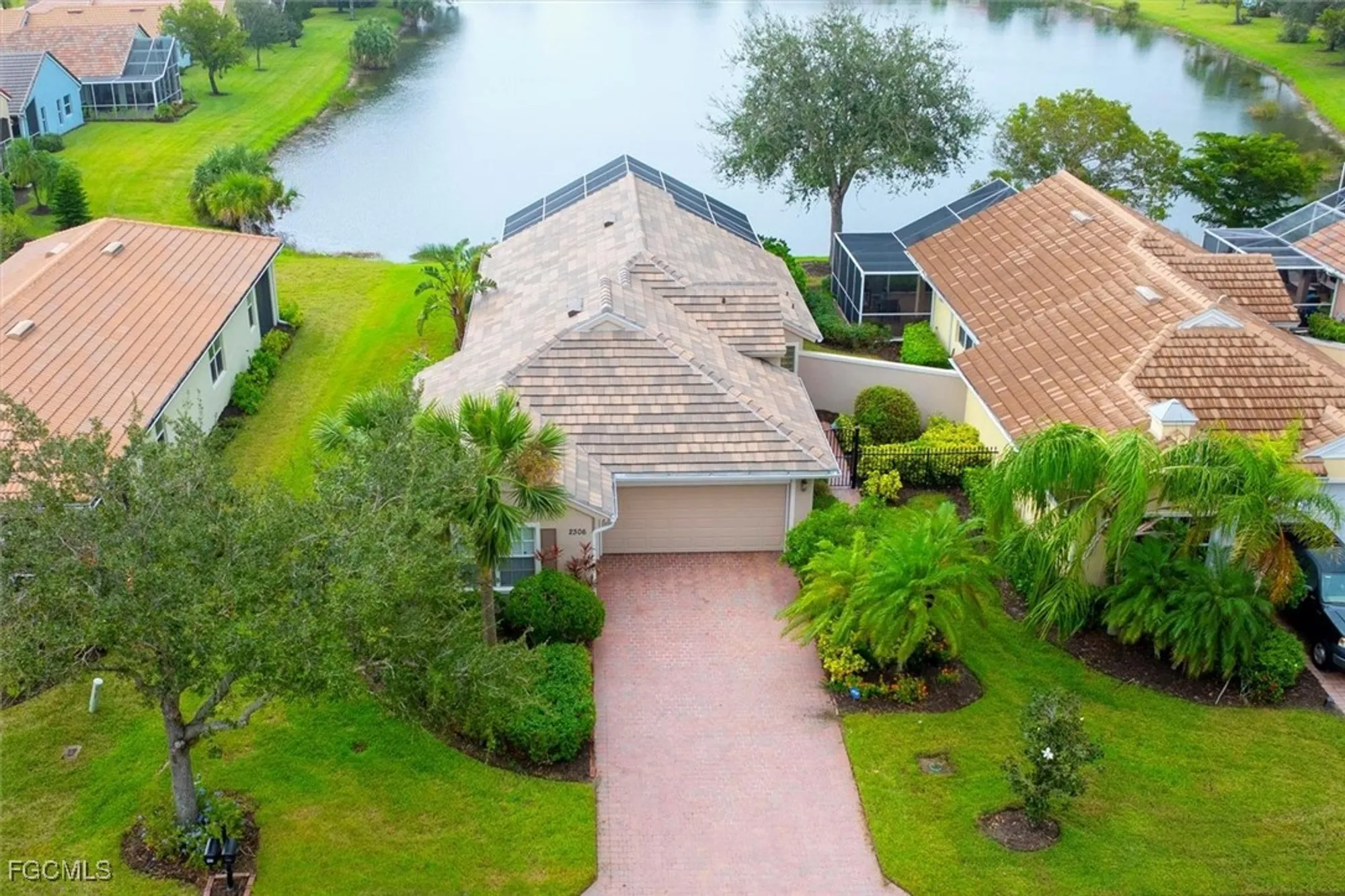 Property Slideshow image 1 of 45 | 2306 summersweet dr, Alva, FL, 33920
