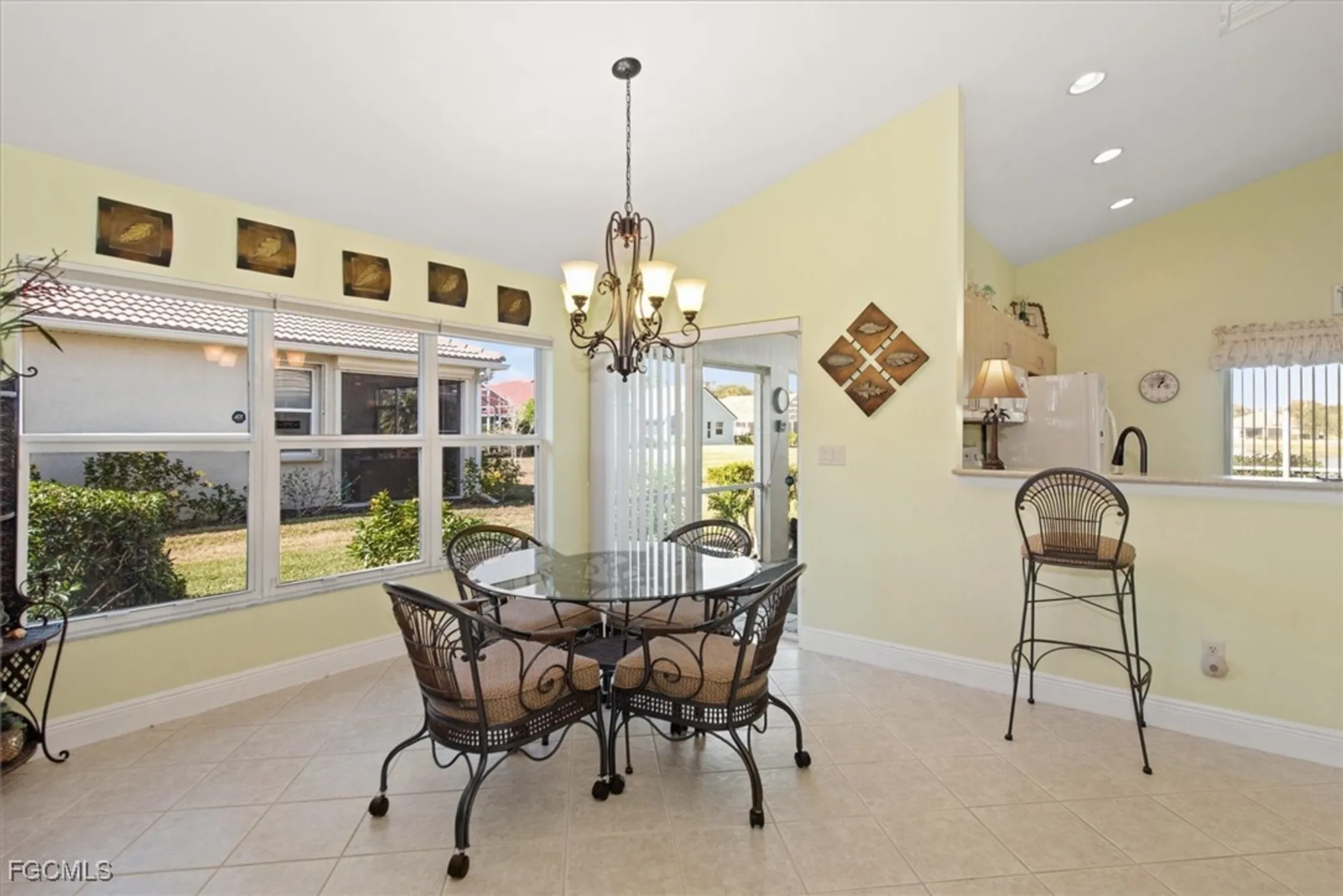 Property Slideshow image 12 of 45 | 2306 summersweet dr, Alva, FL, 33920