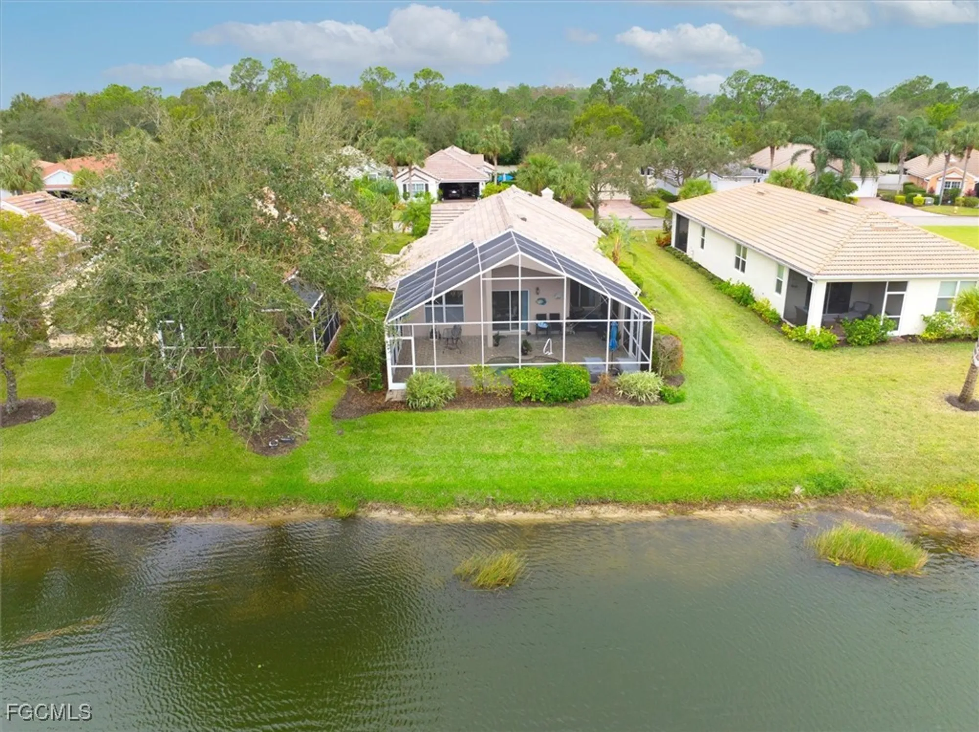 Property Slideshow image 26 of 45 | 2306 summersweet dr, Alva, FL, 33920