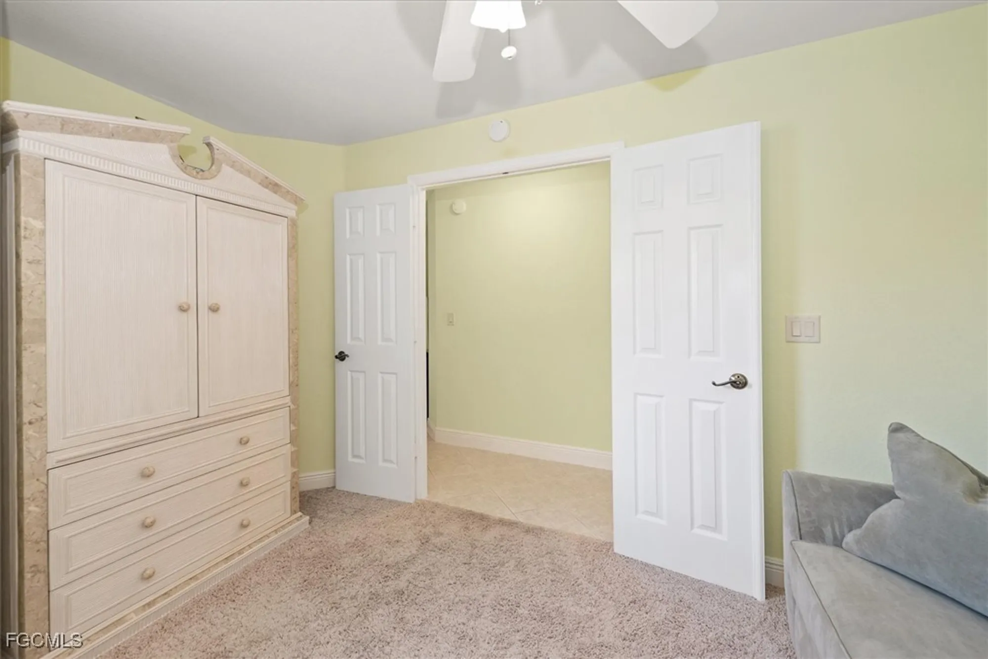 Property Slideshow image 23 of 45 | 2306 summersweet dr, Alva, FL, 33920