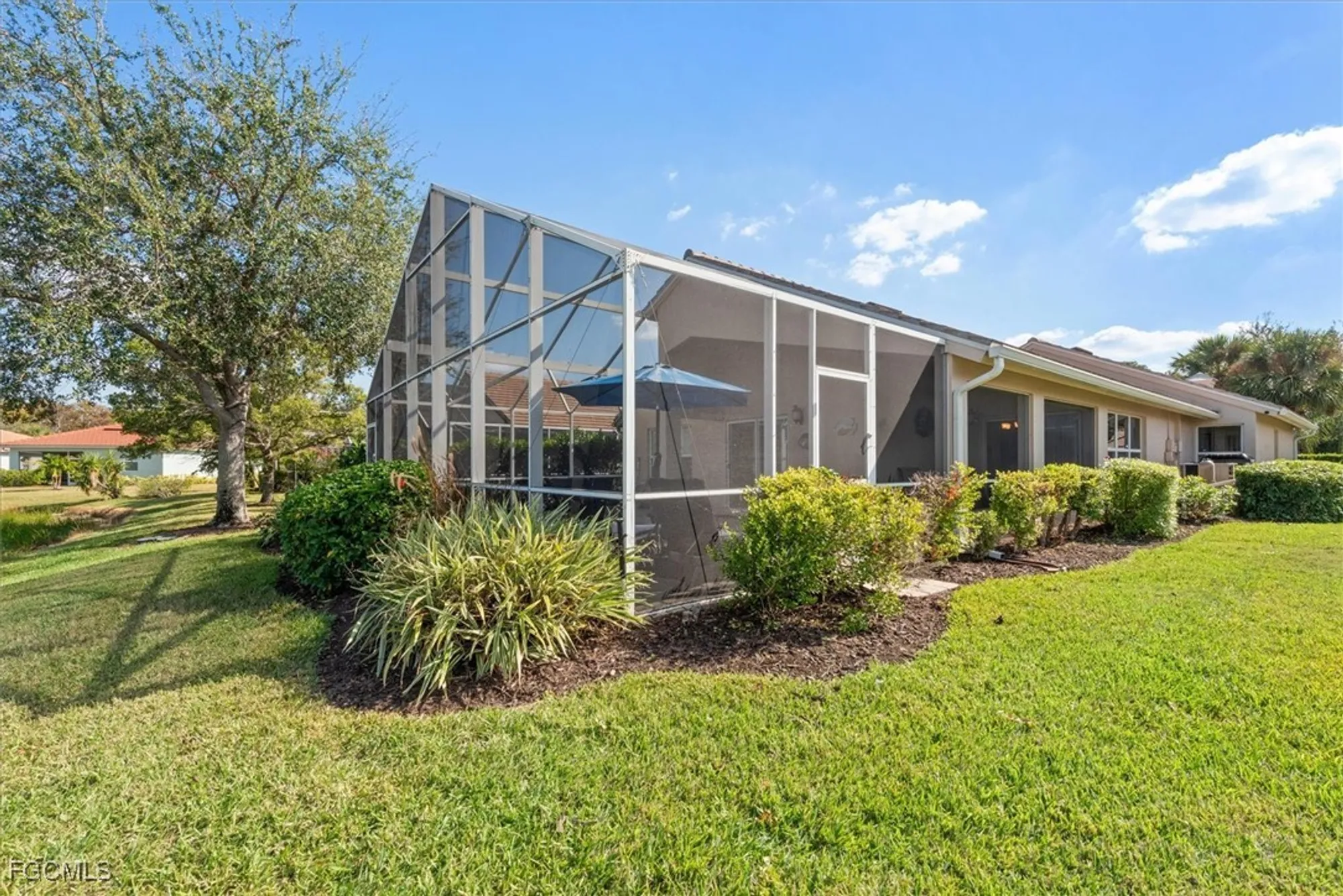 Property Slideshow image 33 of 45 | 2306 summersweet dr, Alva, FL, 33920