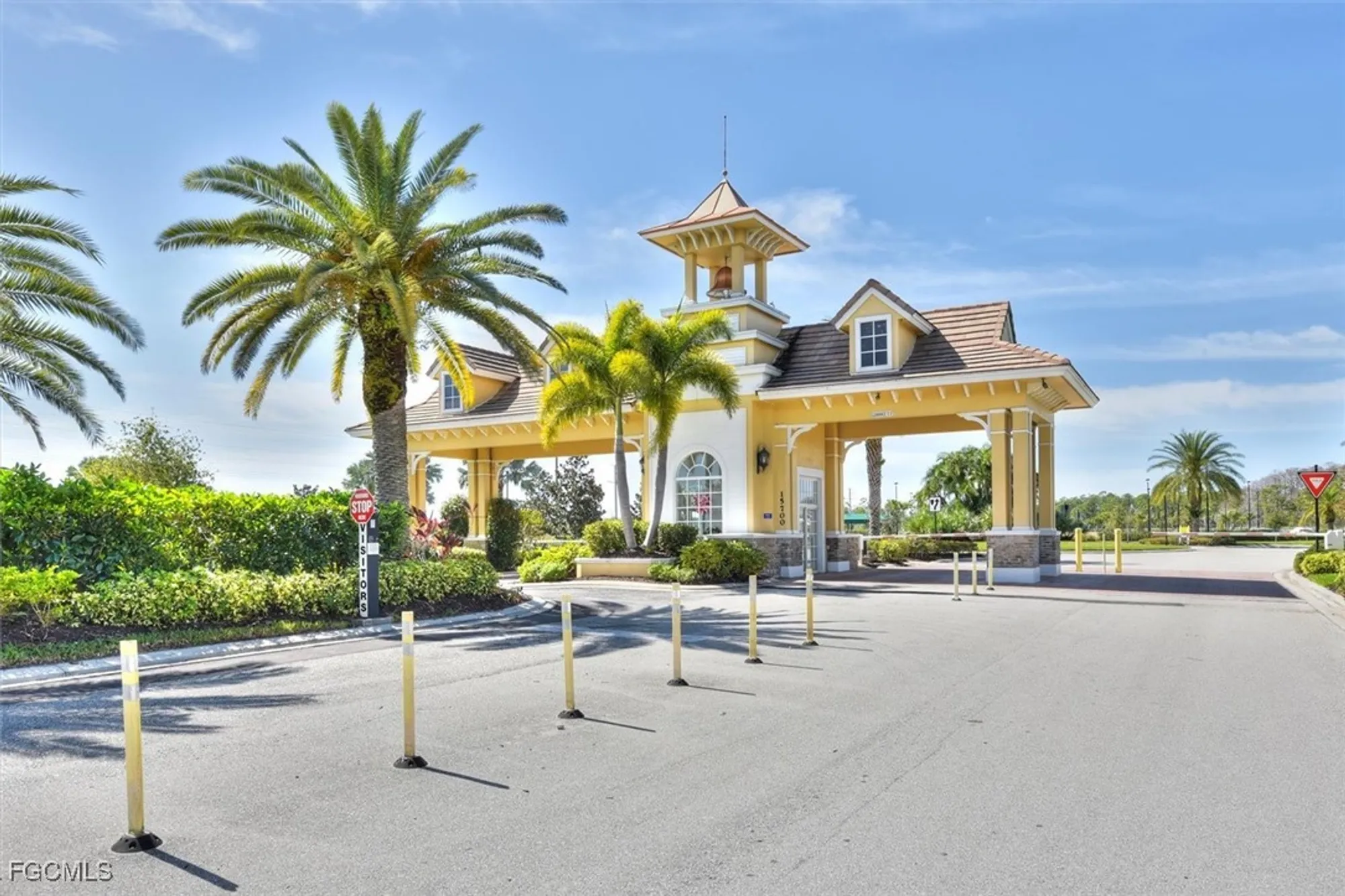 Property Slideshow image 5 of 45 | 2306 summersweet dr, Alva, FL, 33920