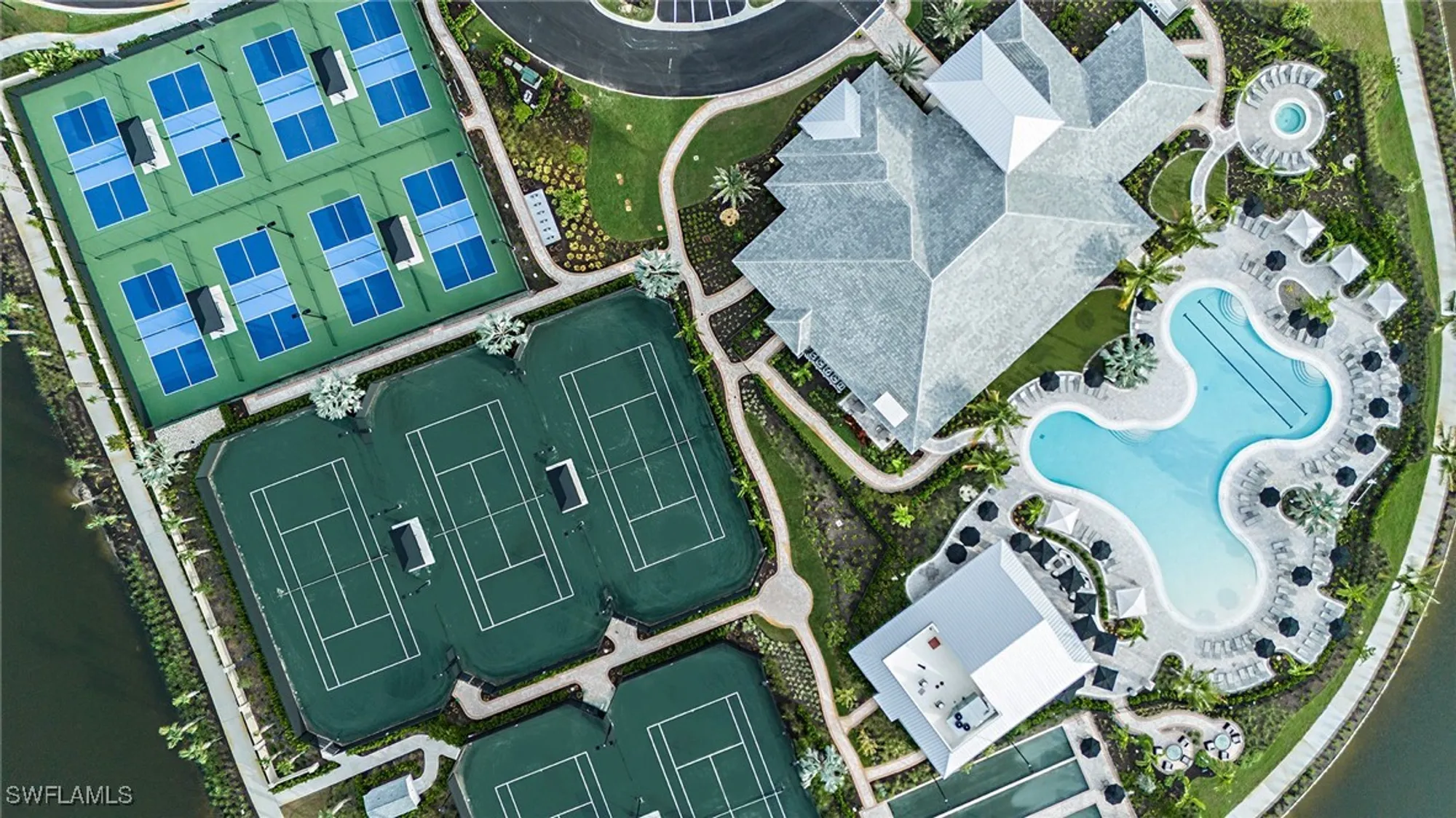 Property Slideshow image 15 of 25 | 15339 giardino dr 203, Naples, FL, 34114