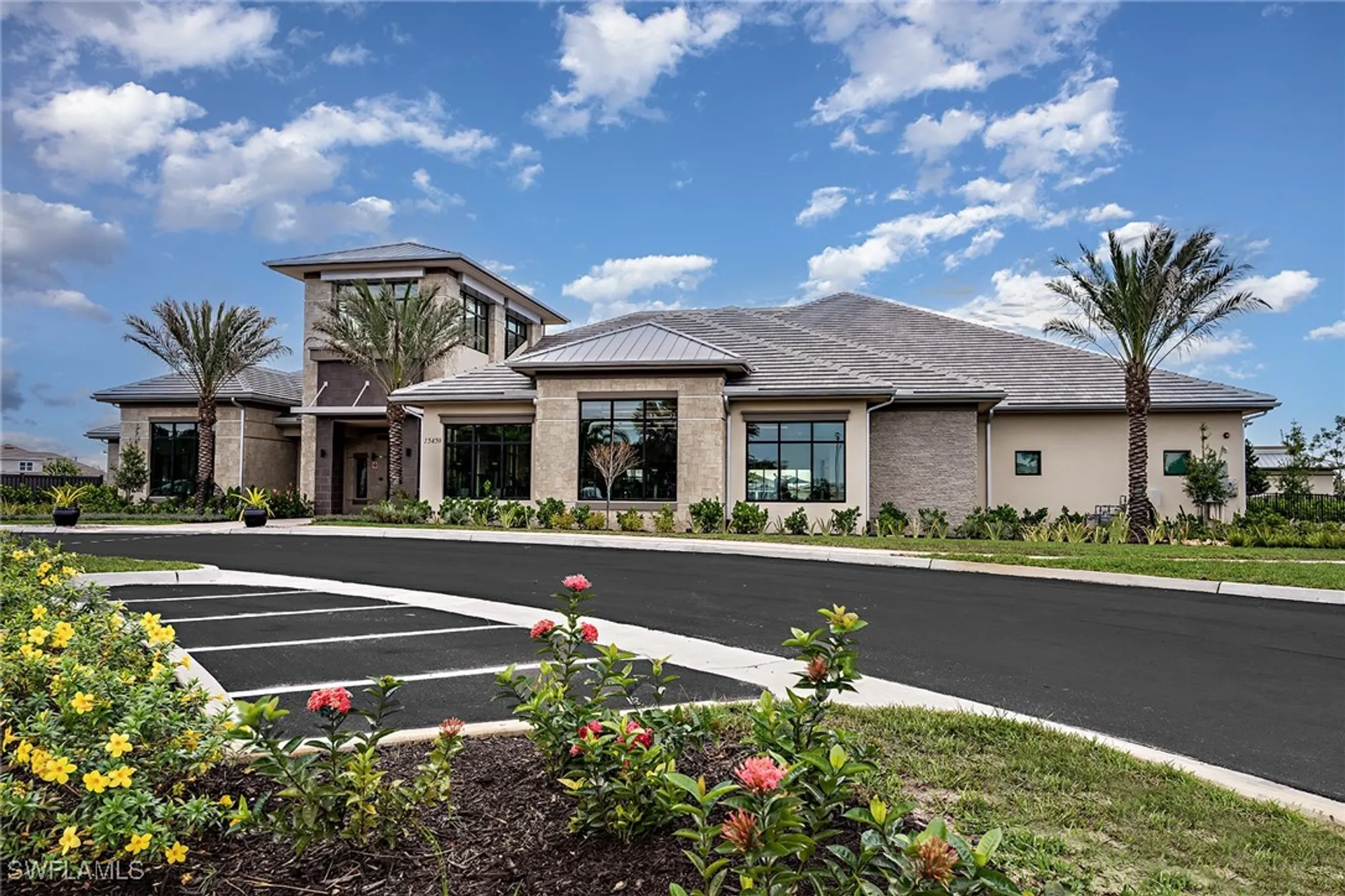 Property Slideshow image 16 of 25 | 15339 giardino dr 203, Naples, FL, 34114