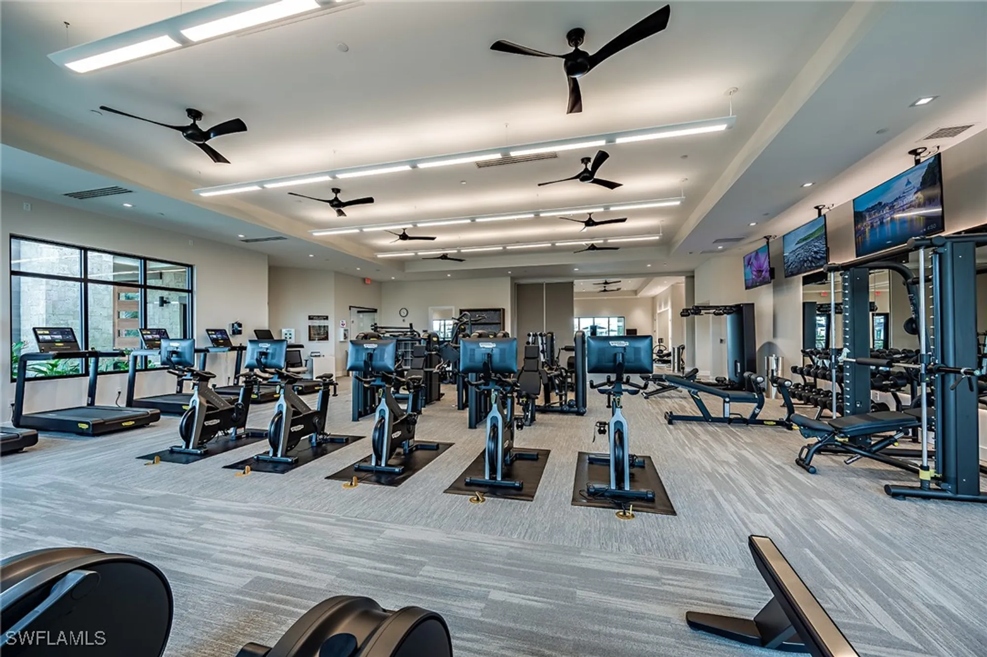 Property Slideshow image 17 of 25 | 15339 giardino dr 203, Naples, FL, 34114