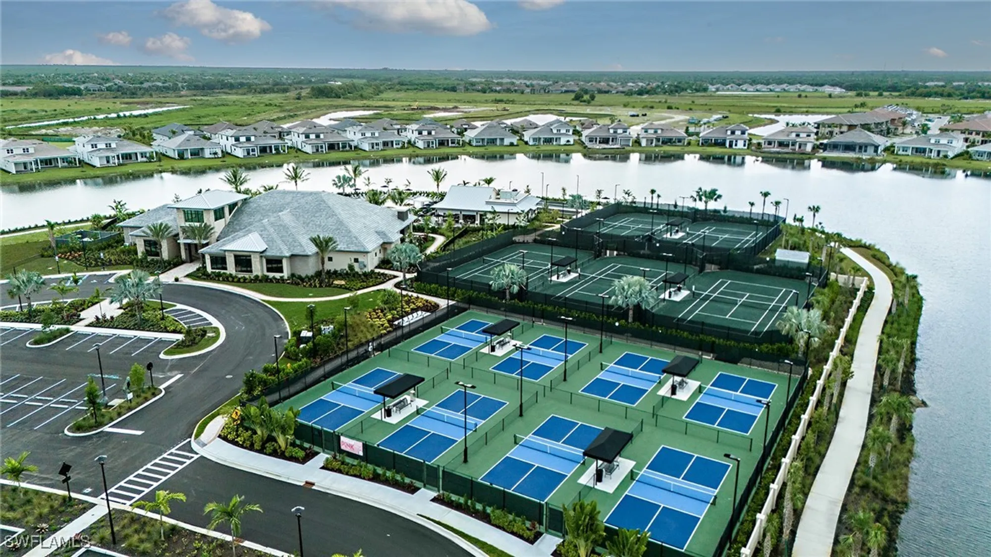 Property Slideshow image 12 of 25 | 15339 giardino dr 203, Naples, FL, 34114