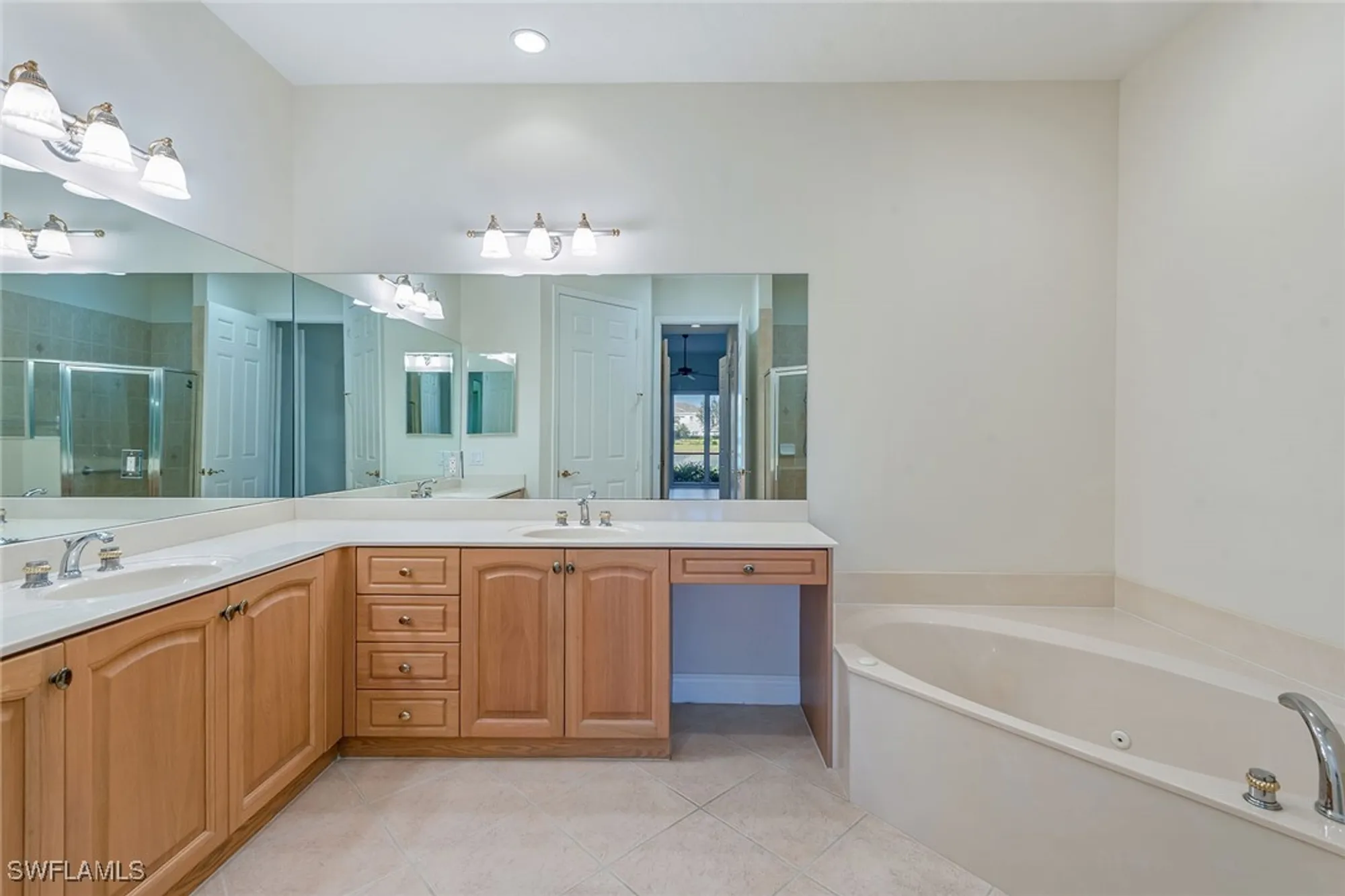 Property Slideshow image 16 of 50 | 9235 tesoro ln 101, Naples, FL, 34114