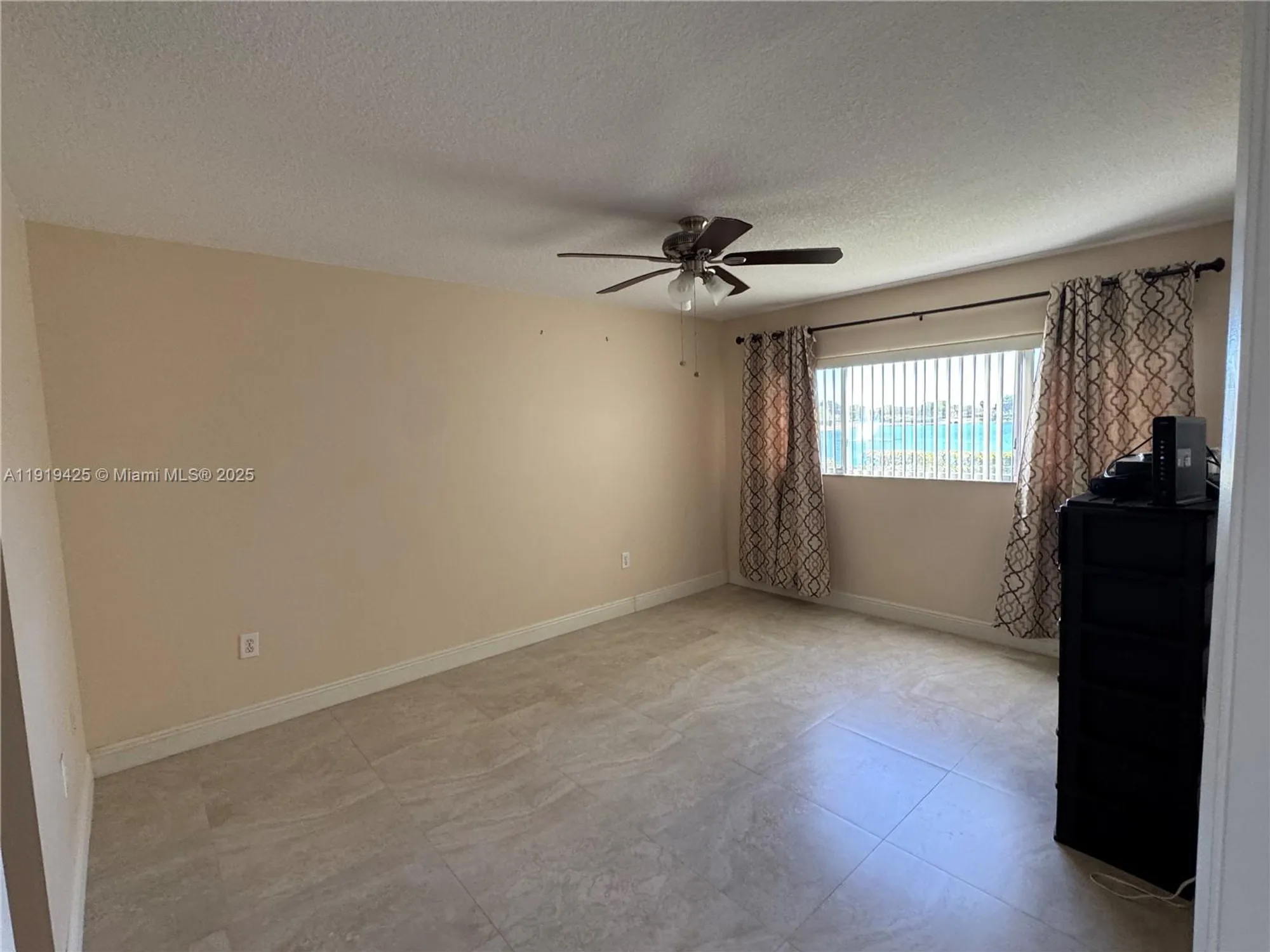 Property Slideshow image 15 of 28 | 1001 sw 141st ave 107k, Pembroke Pines, FL, 33027