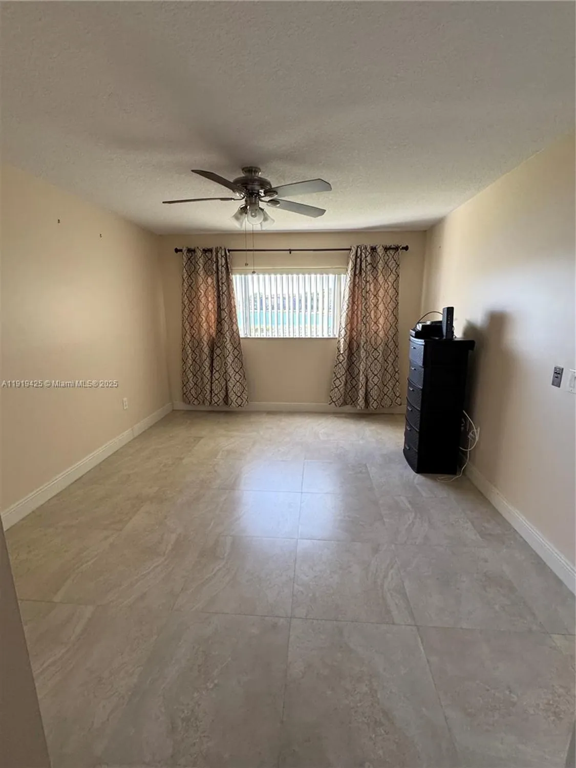 Property Slideshow image 16 of 28 | 1001 sw 141st ave 107k, Pembroke Pines, FL, 33027