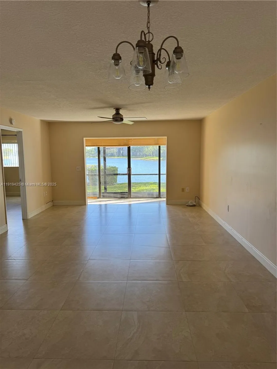 Property Slideshow image 4 of 28 | 1001 sw 141st ave 107k, Pembroke Pines, FL, 33027