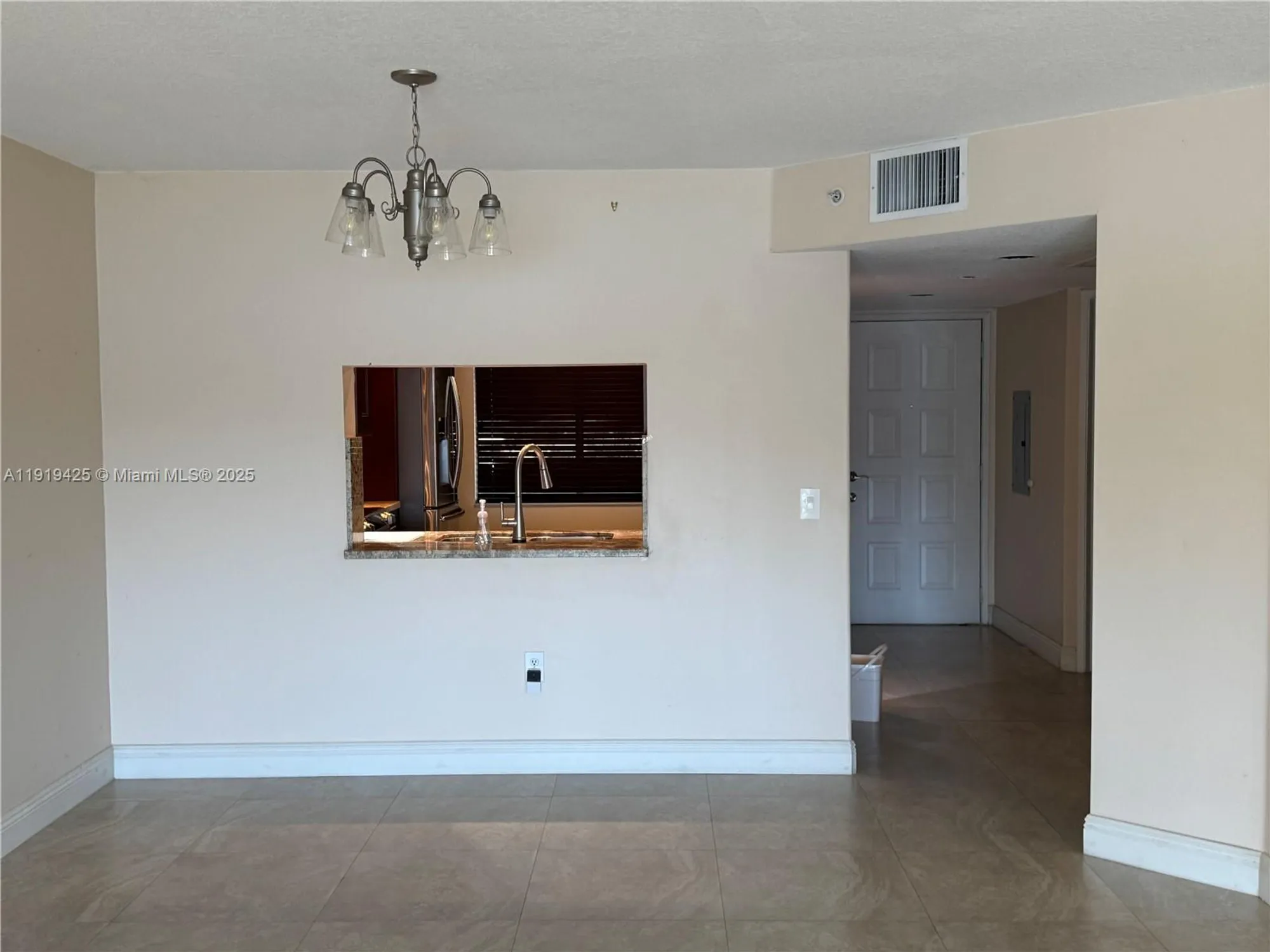 Property Slideshow image 9 of 28 | 1001 sw 141st ave 107k, Pembroke Pines, FL, 33027