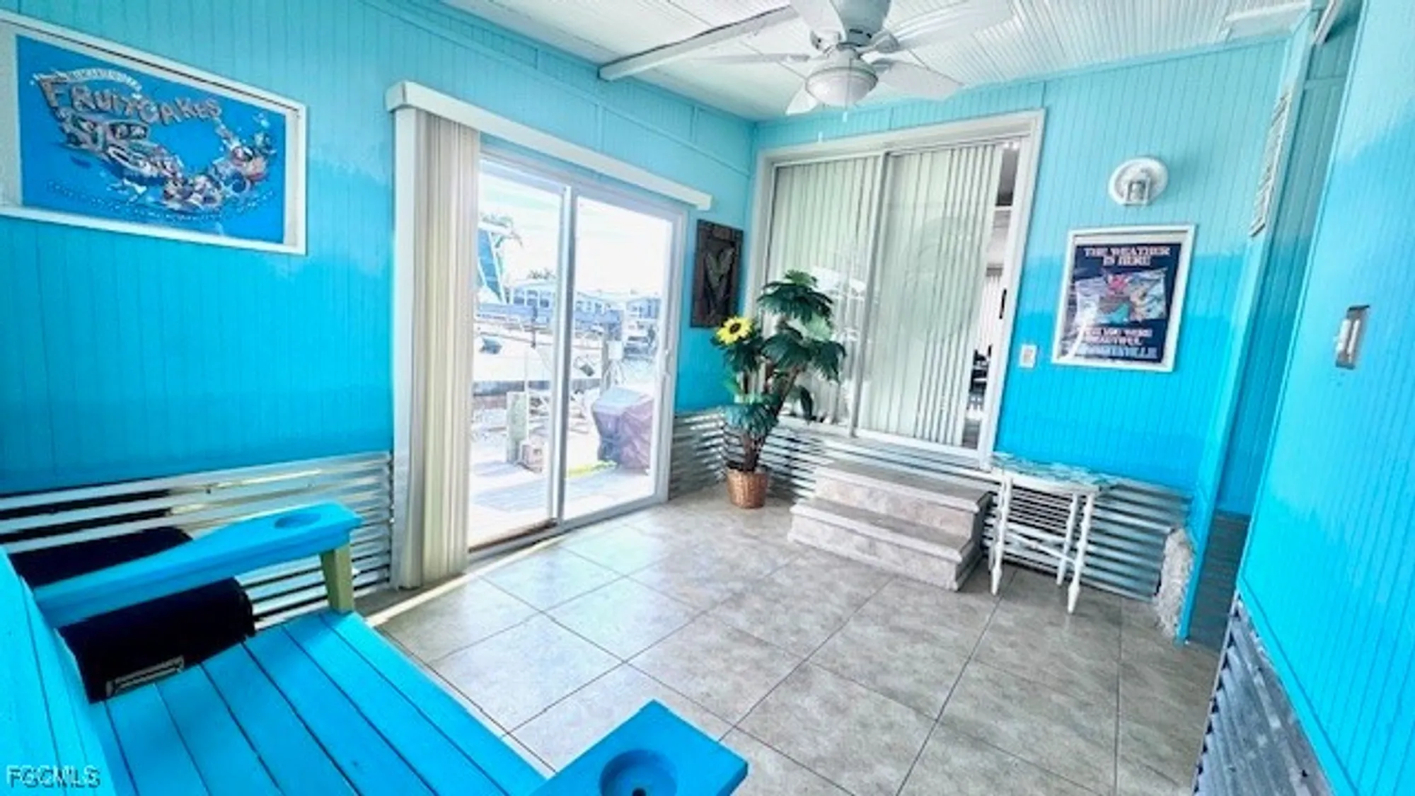 Property Slideshow image 22 of 38 | 5545 sir walter way, North Fort Myers, FL, 33917