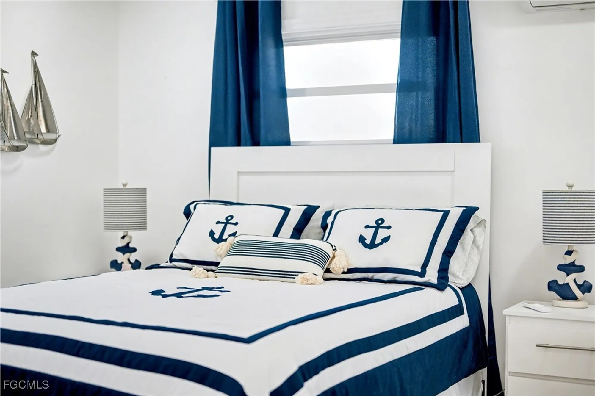 Property Slideshow image 14 of 48 | 5560 sir walter way, North Fort Myers, FL, 33917