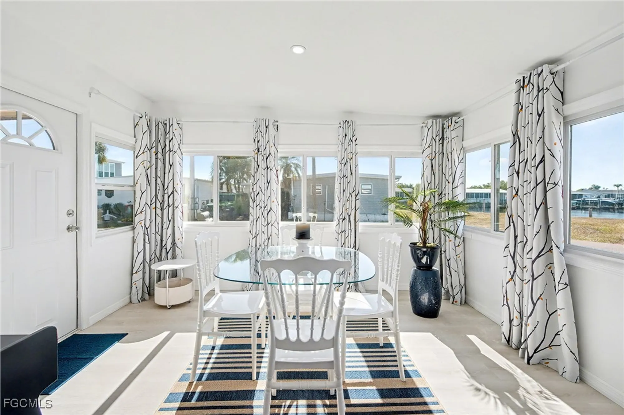 Property Slideshow image 12 of 48 | 5560 sir walter way, North Fort Myers, FL, 33917