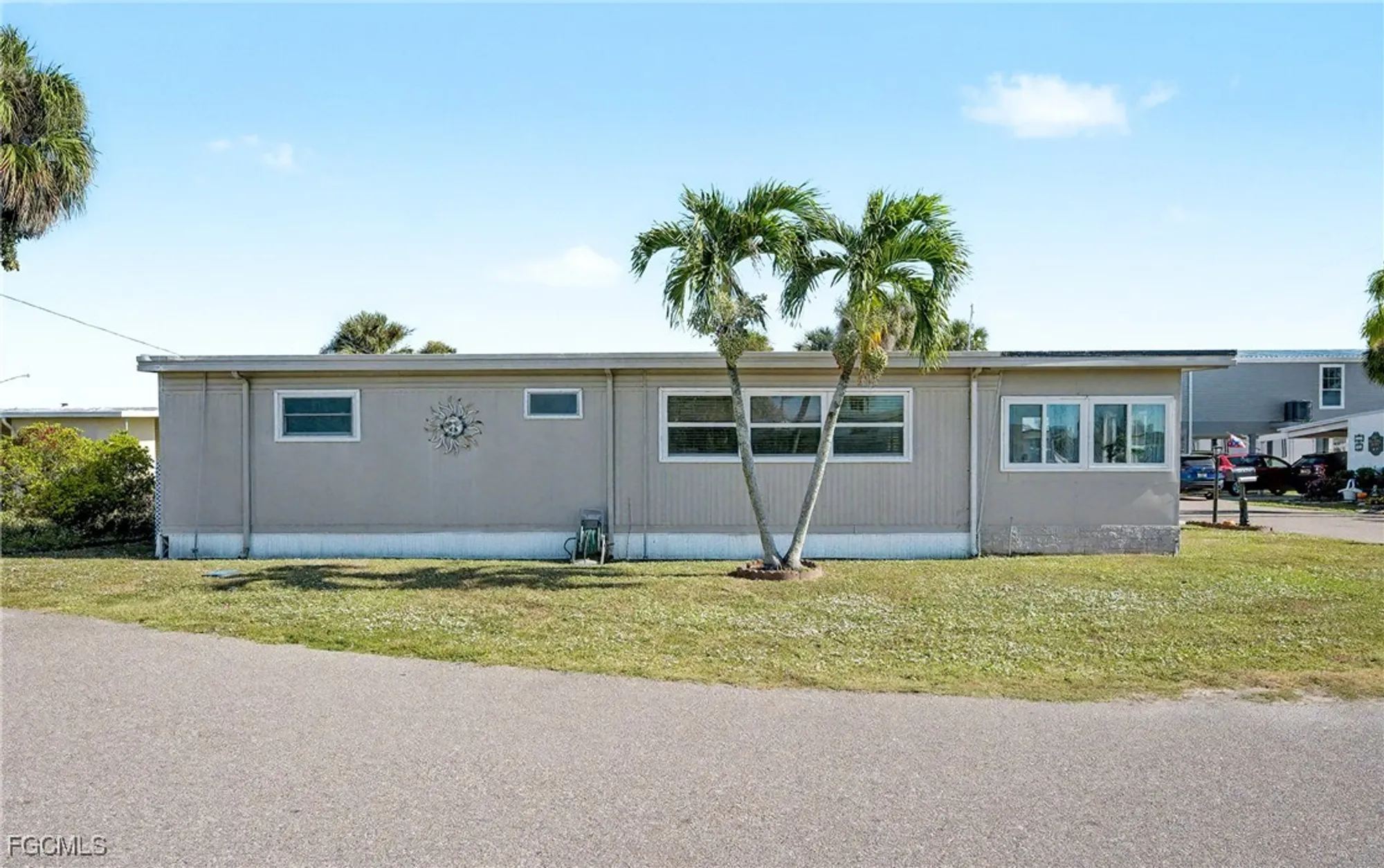 Property Slideshow image 28 of 48 | 5560 sir walter way, North Fort Myers, FL, 33917