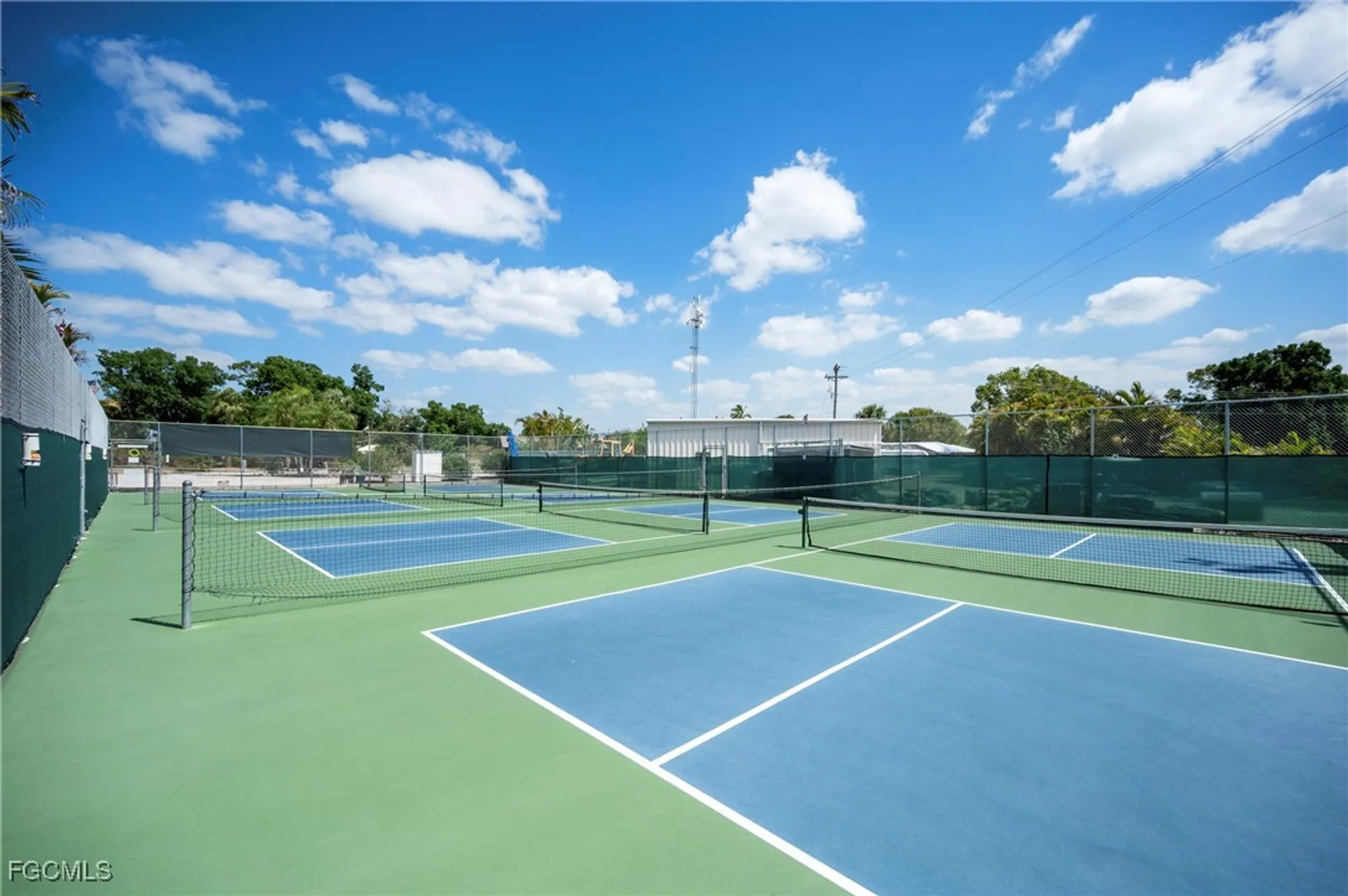 Property Slideshow image 35 of 48 | 5560 sir walter way, North Fort Myers, FL, 33917