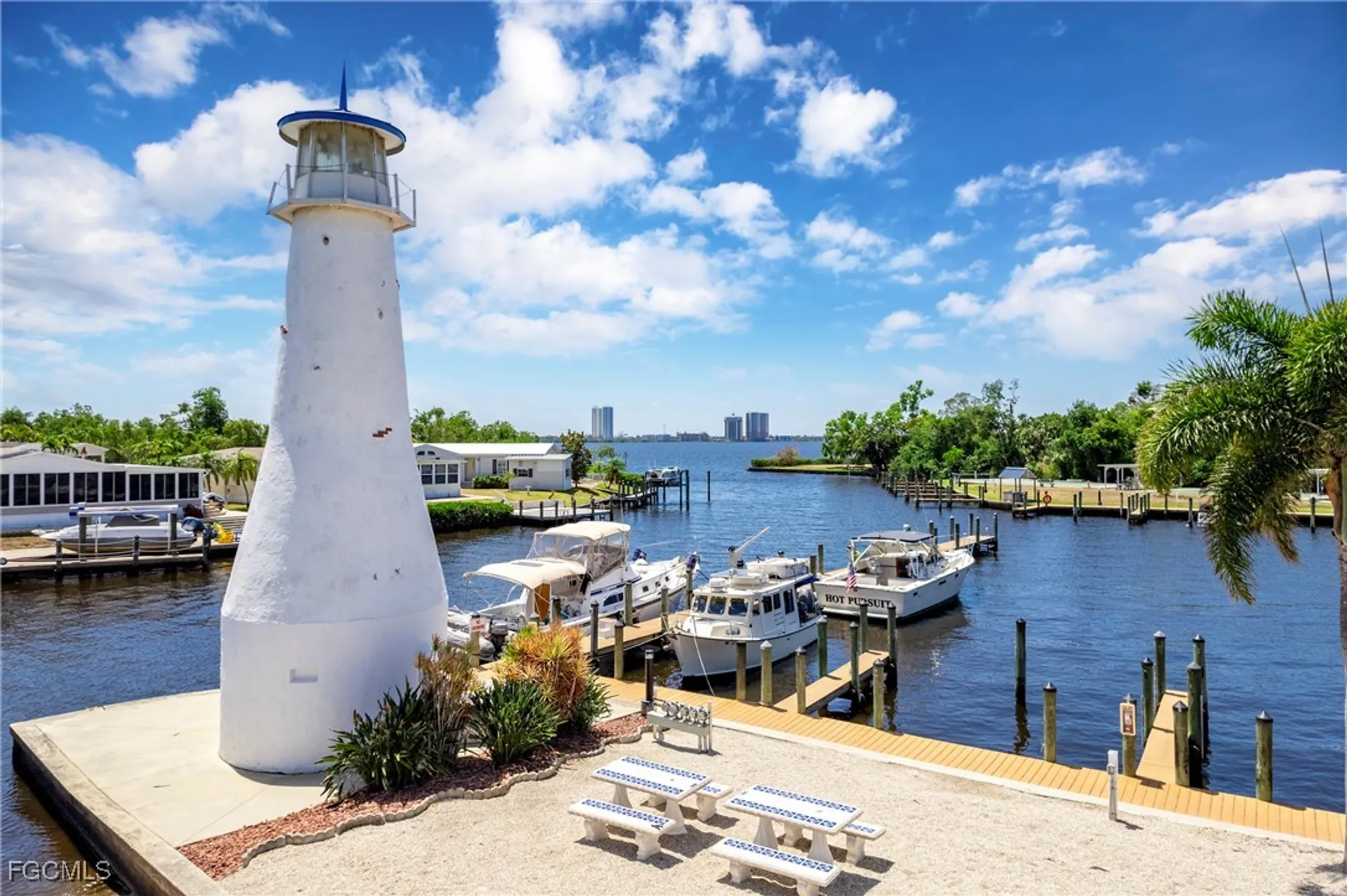 Property Slideshow image 47 of 48 | 5560 sir walter way, North Fort Myers, FL, 33917