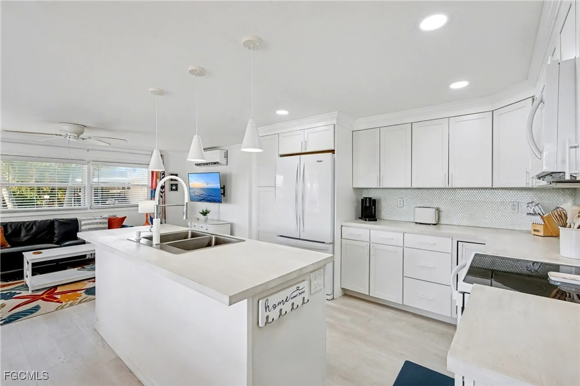 Property Slideshow image 4 of 48 | 5560 sir walter way, North Fort Myers, FL, 33917