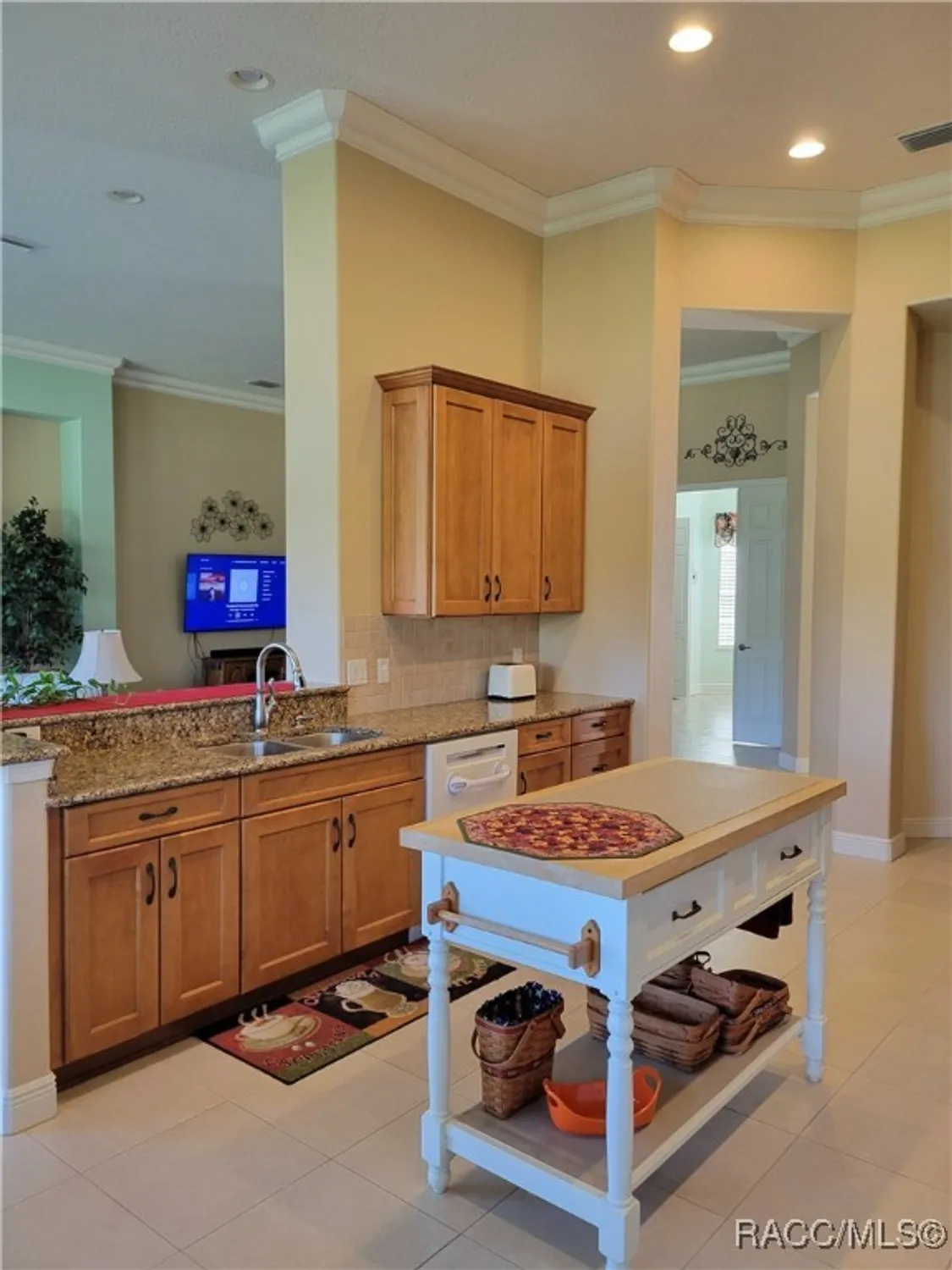 Property Slideshow image 8 of 24 | 1349 n hunt club dr, Hernando, FL, 34442