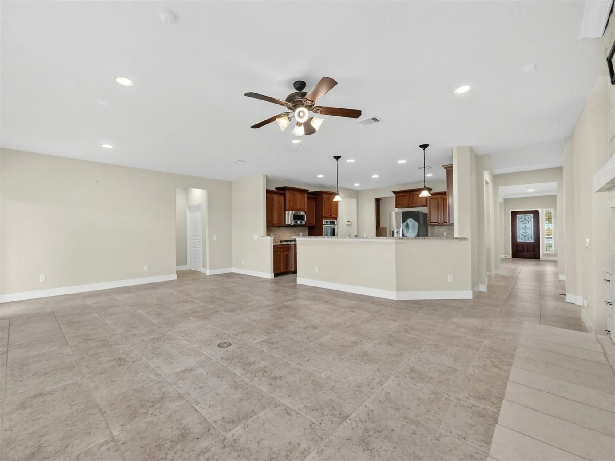 Property Slideshow image 12 of 47 | 1115 majestic oak, Richmond, TX, 77469