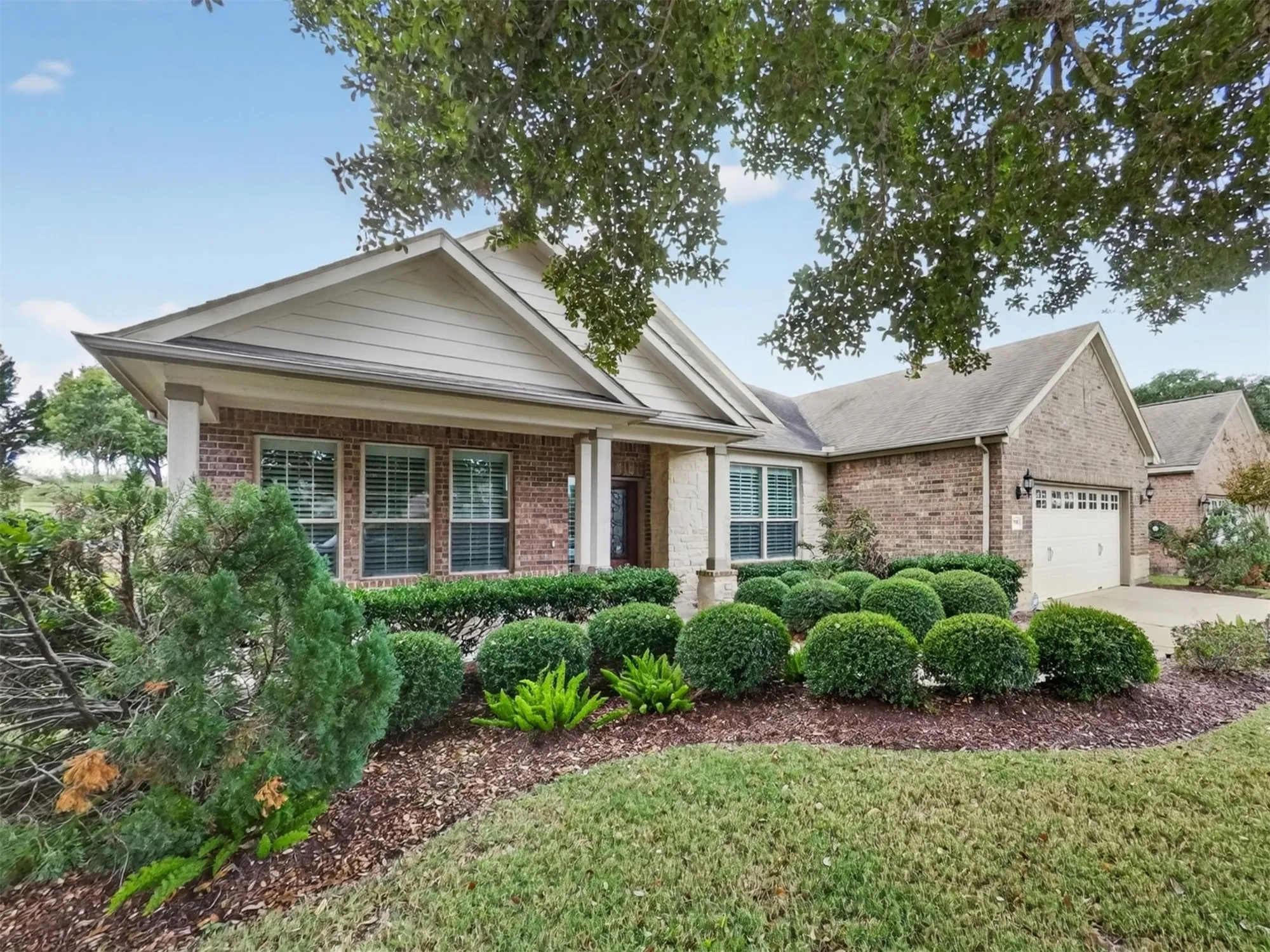 Property Slideshow image 2 of 47 | 1115 majestic oak, Richmond, TX, 77469