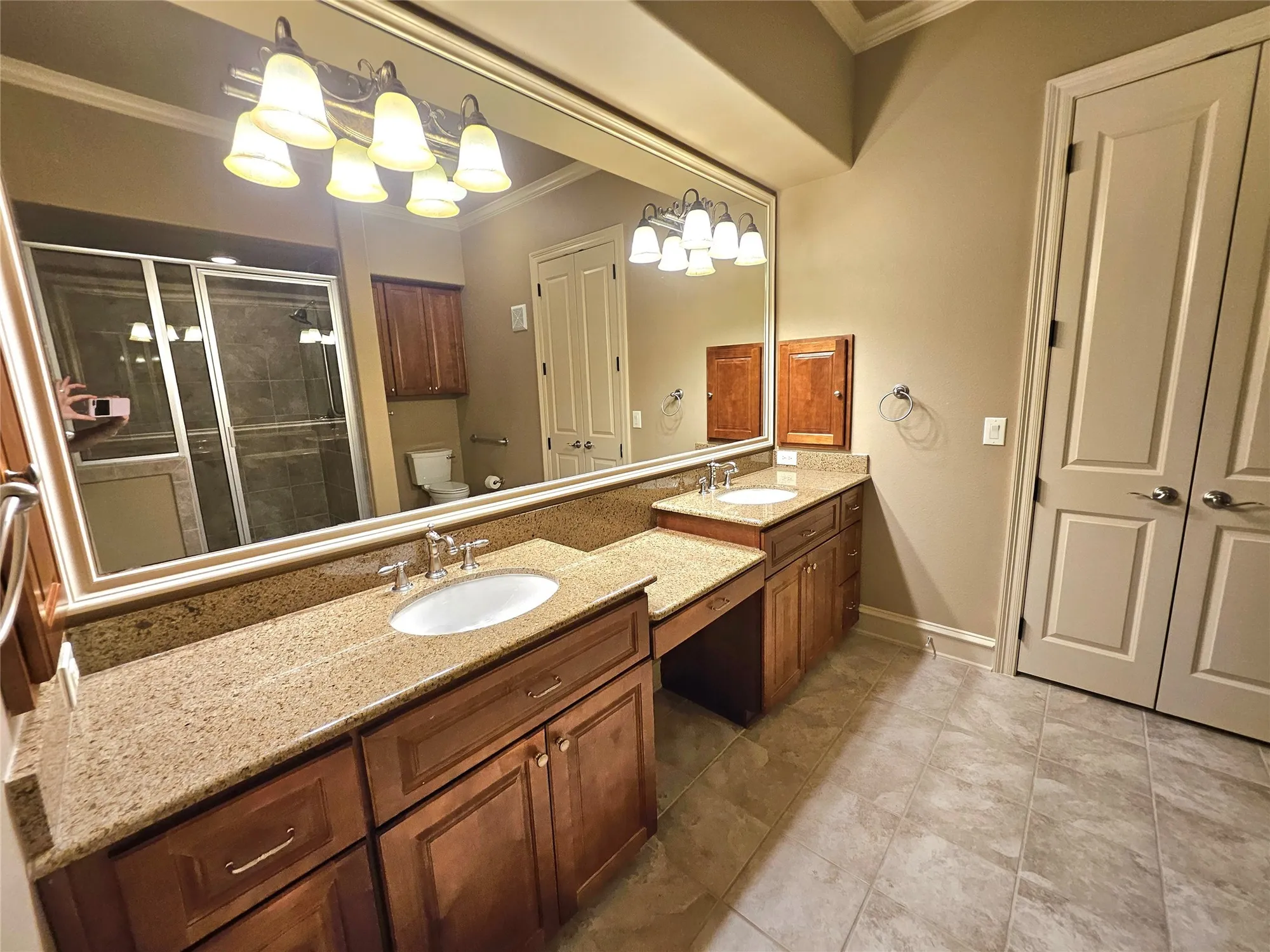 Property Slideshow image 14 of 30 | 301 watermere dr 317, Southlake, TX, 76092