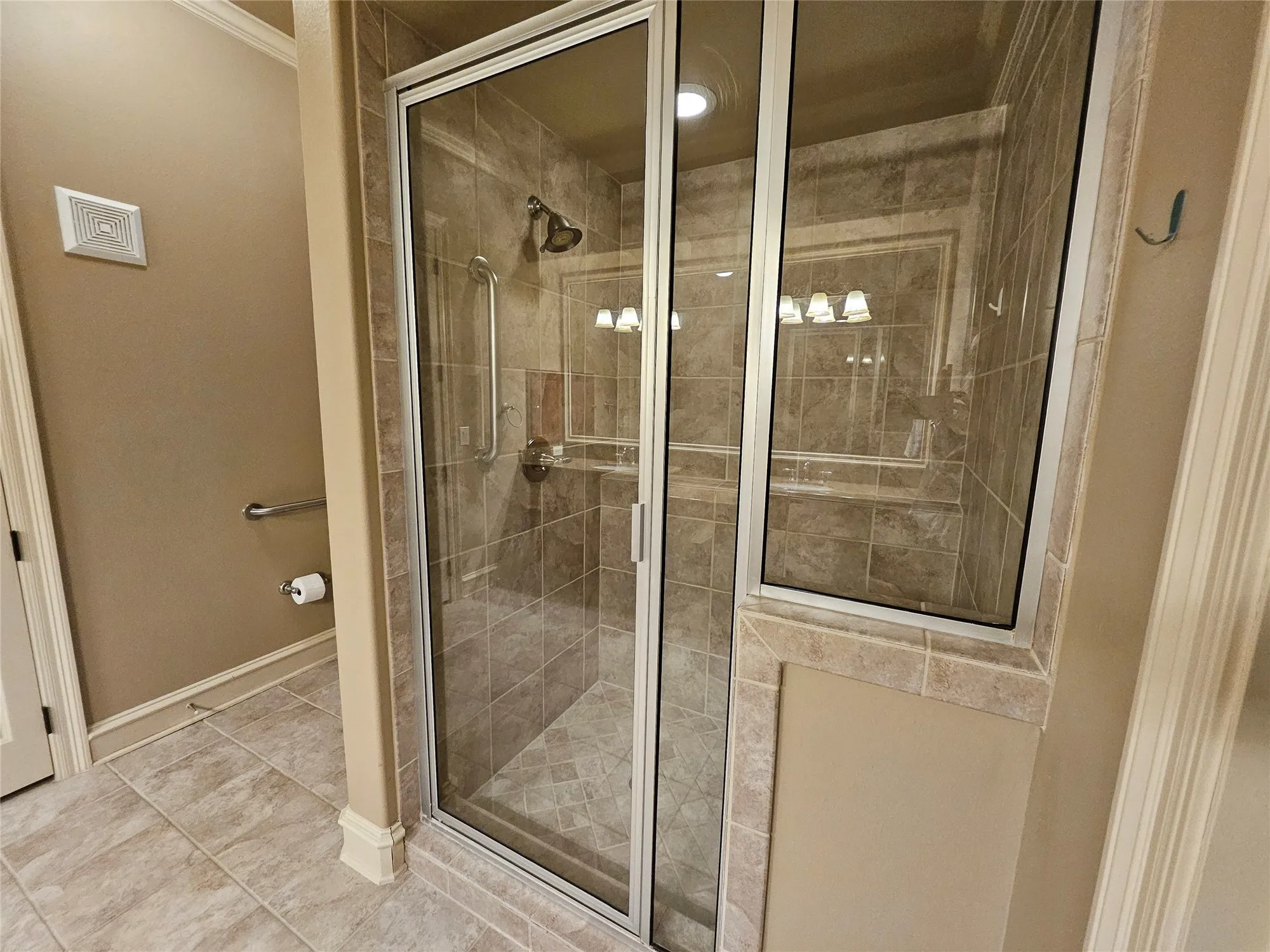 Property Slideshow image 11 of 30 | 301 watermere dr 317, Southlake, TX, 76092