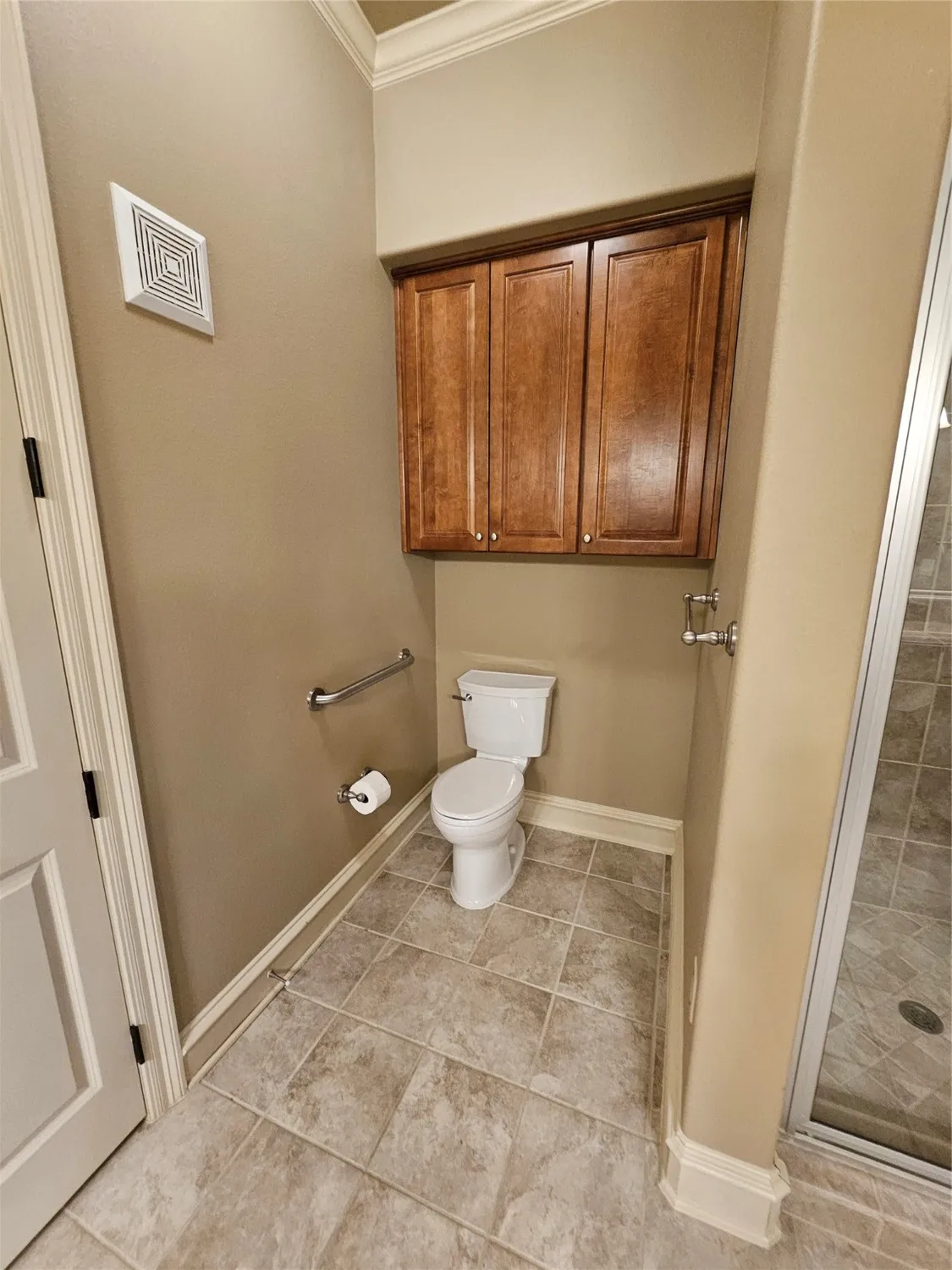 Property Slideshow image 13 of 30 | 301 watermere dr 317, Southlake, TX, 76092