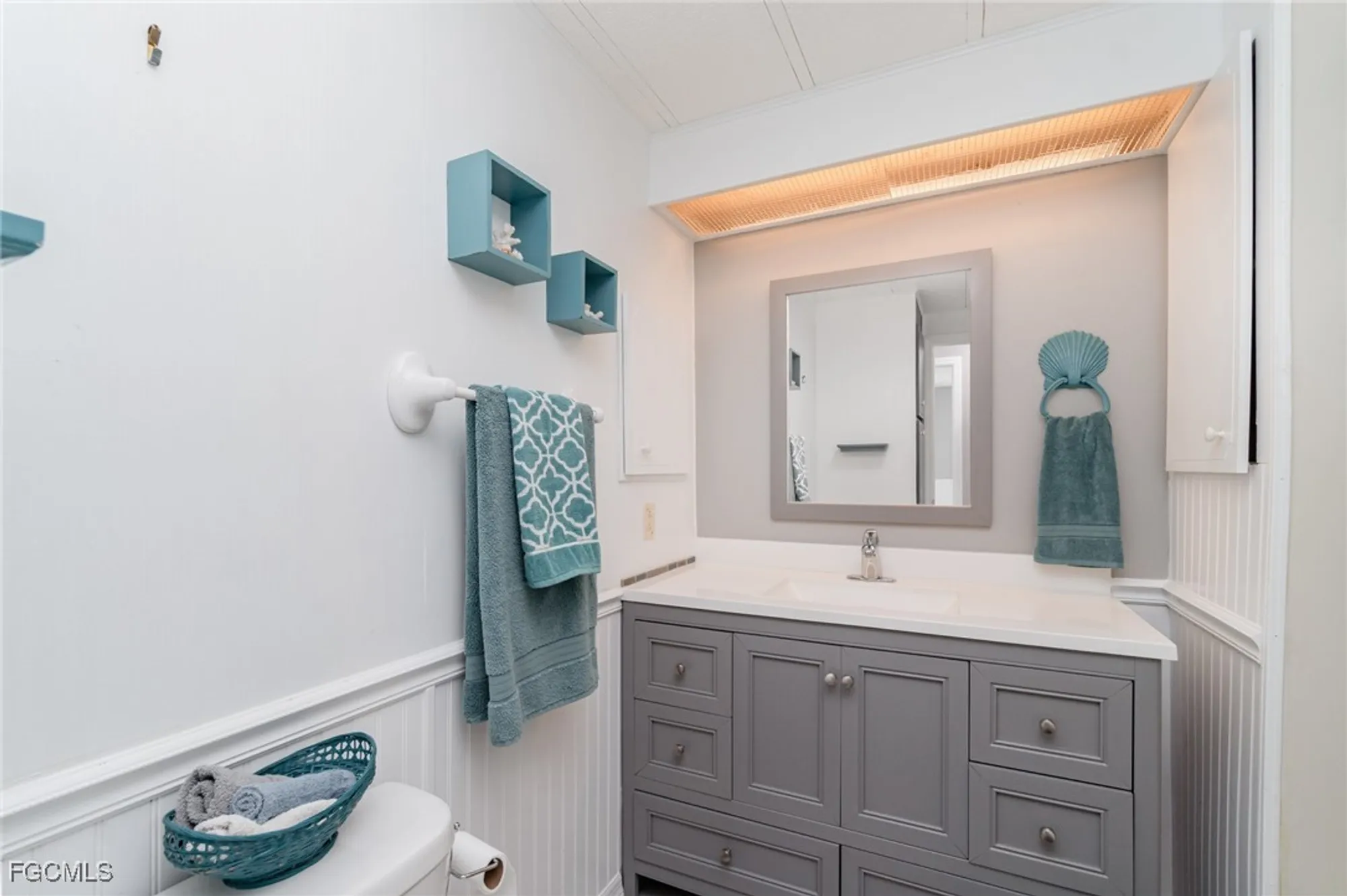 Property Slideshow image 14 of 31 | 5508 colonial rd, North Fort Myers, FL, 33917