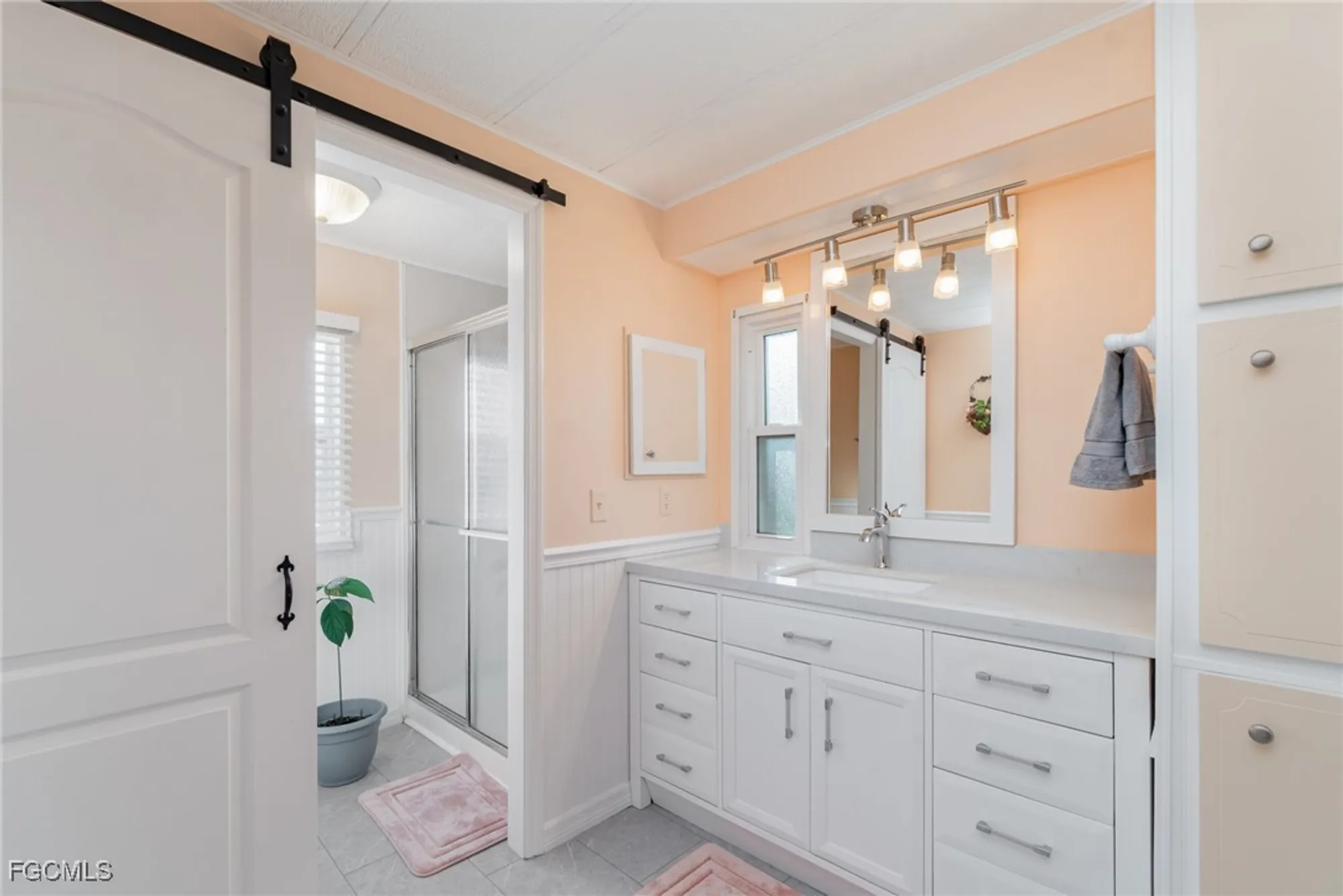 Property Slideshow image 18 of 31 | 5508 colonial rd, North Fort Myers, FL, 33917