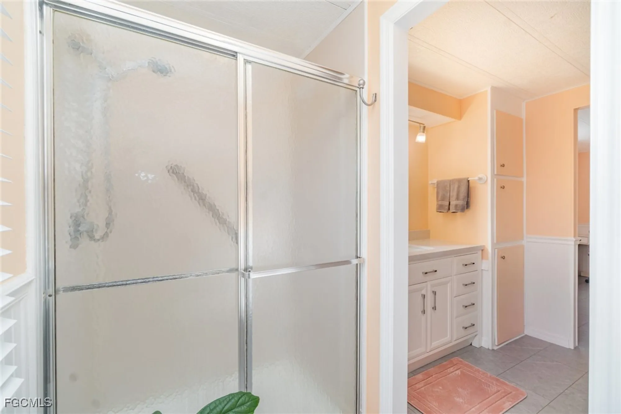 Property Slideshow image 19 of 31 | 5508 colonial rd, North Fort Myers, FL, 33917