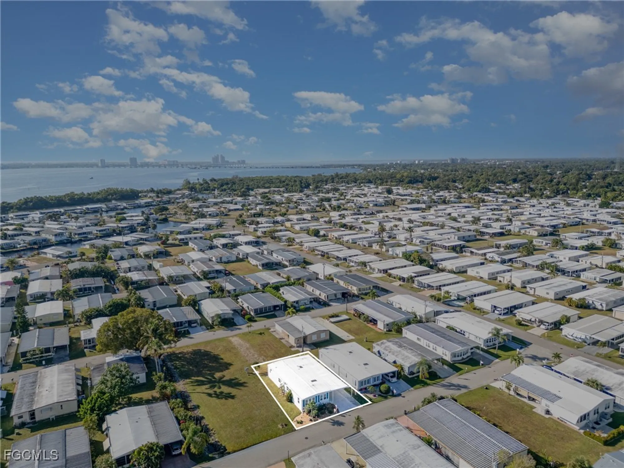 Property Slideshow image 24 of 31 | 5508 colonial rd, North Fort Myers, FL, 33917