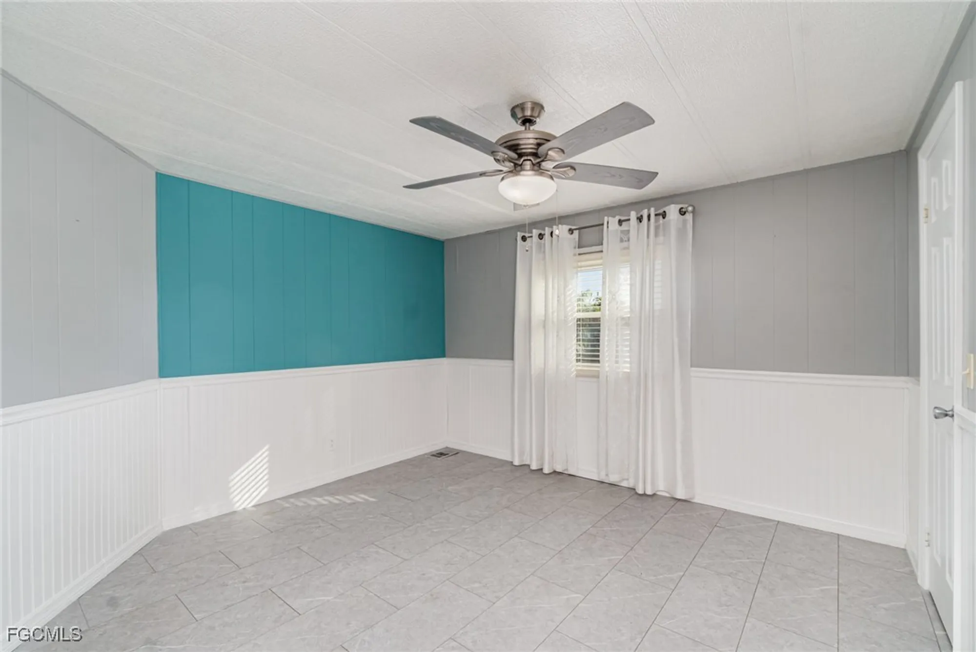 Property Slideshow image 20 of 31 | 5508 colonial rd, North Fort Myers, FL, 33917
