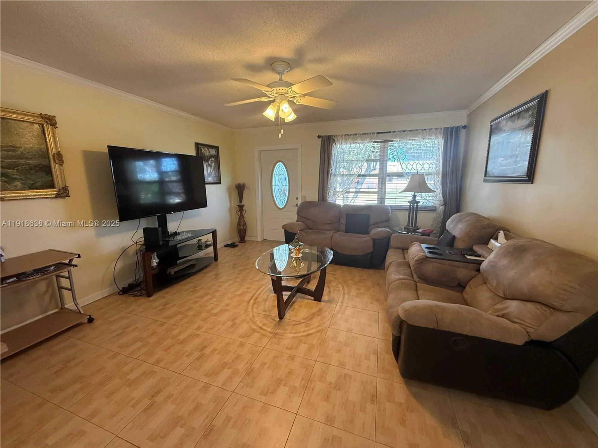 Property Slideshow image 15 of 29 | 4805 highland dr, Tamarac, FL, 33319