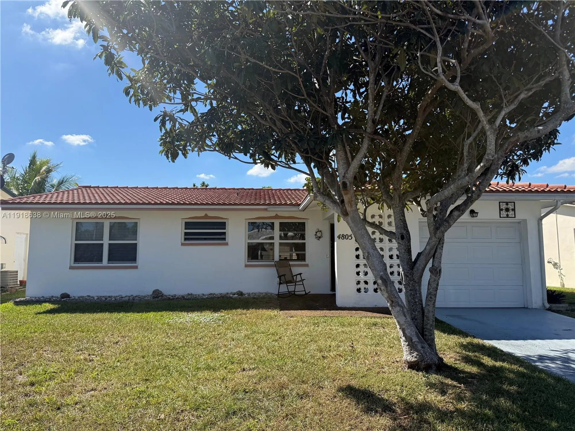 Property Slideshow image 1 of 29 | 4805 highland dr, Tamarac, FL, 33319