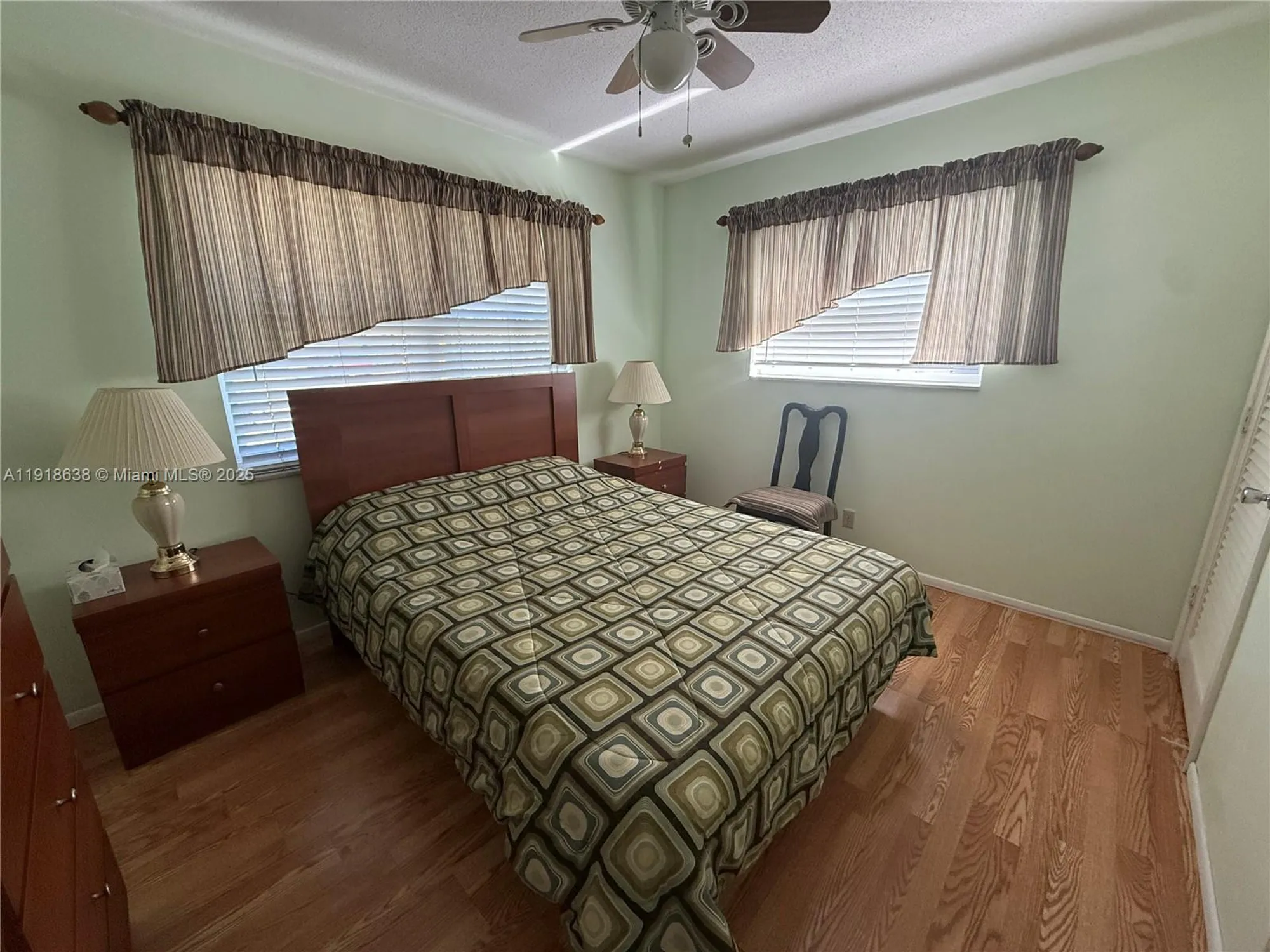 Property Slideshow image 10 of 29 | 4805 highland dr, Tamarac, FL, 33319