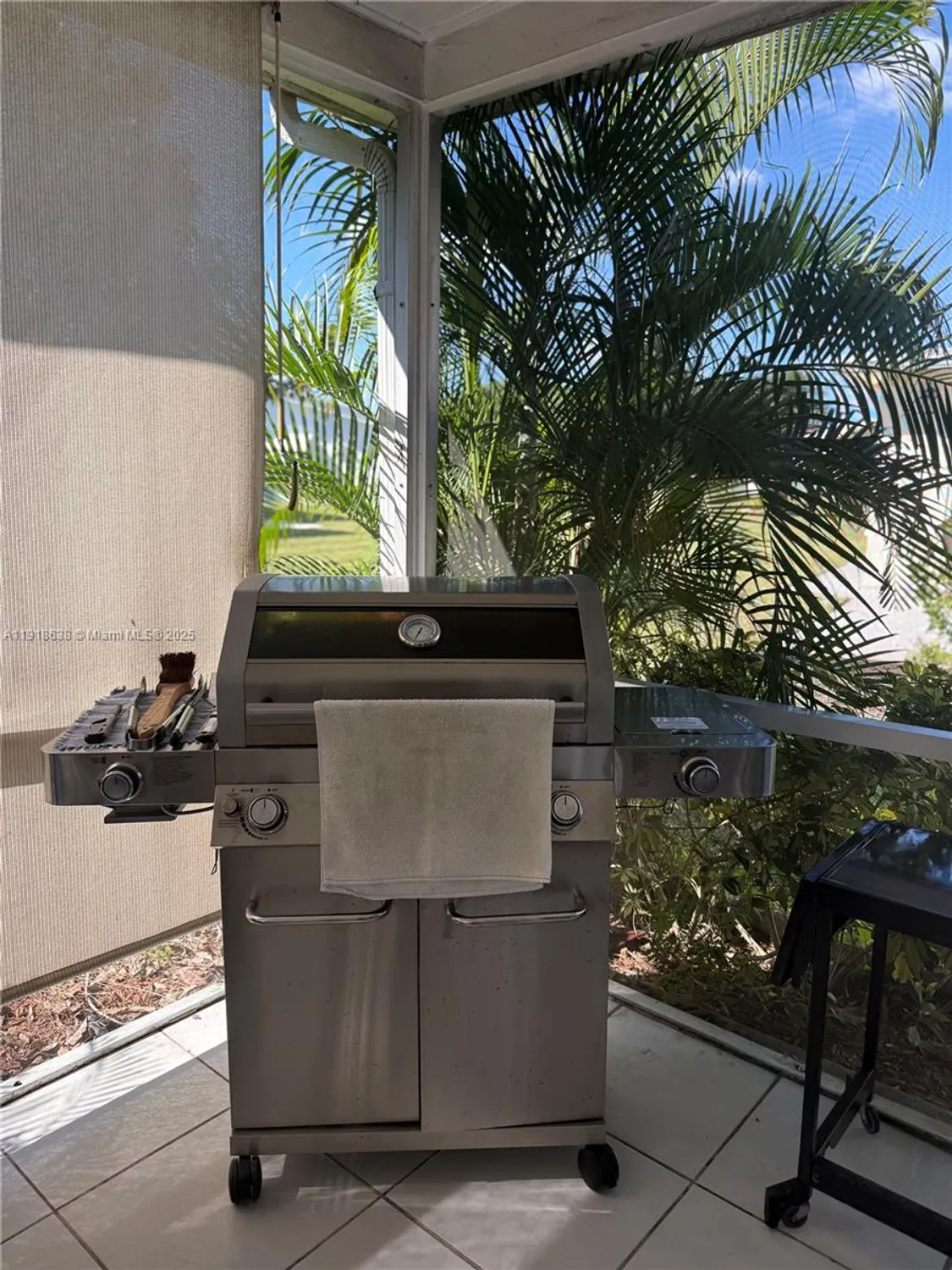 Property Slideshow image 28 of 29 | 4805 highland dr, Tamarac, FL, 33319