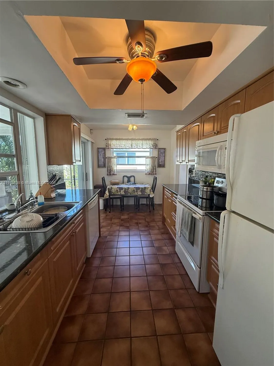 Property Slideshow image 21 of 29 | 4805 highland dr, Tamarac, FL, 33319